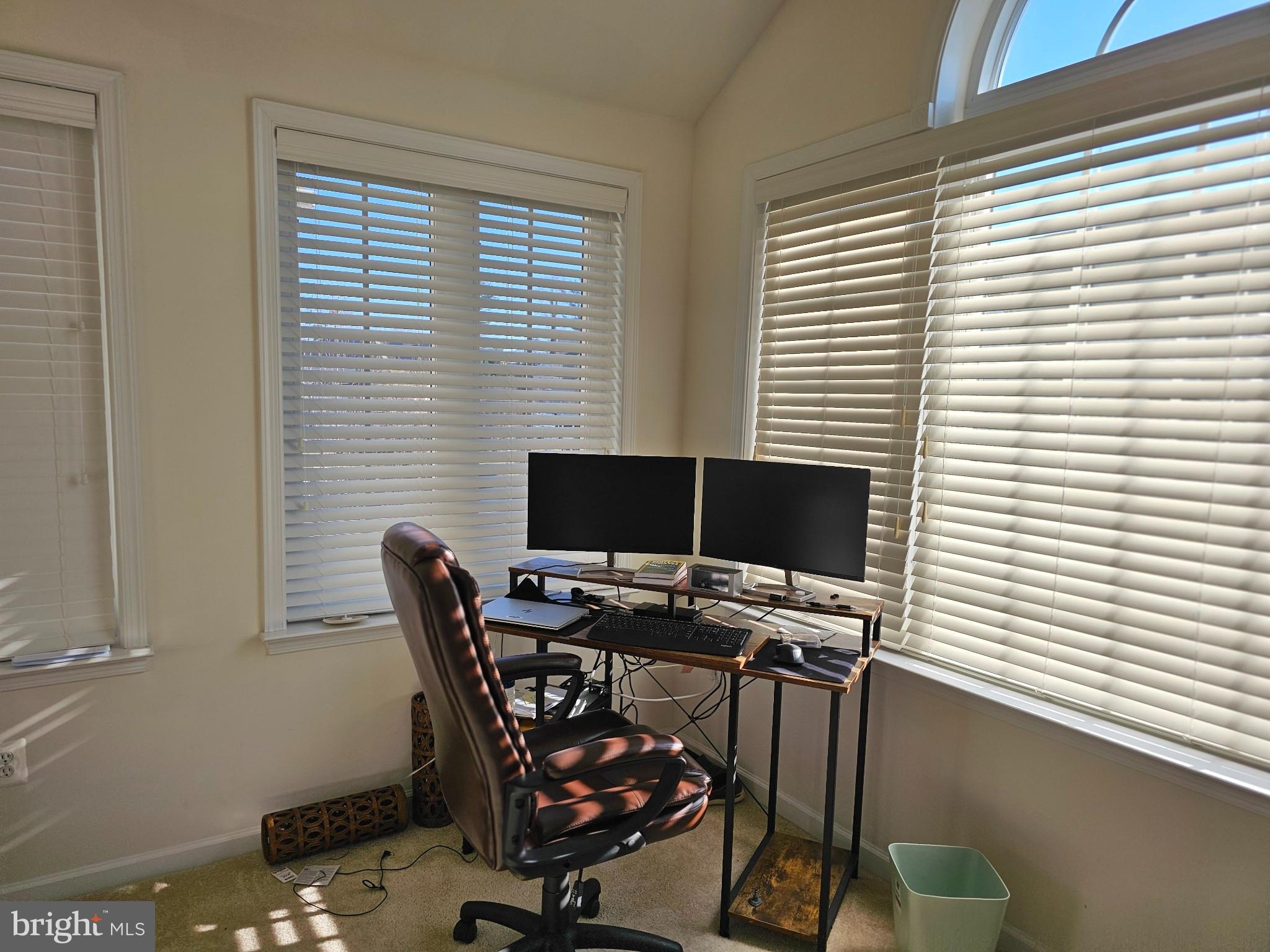 MARLBORO RIDGE - Residential