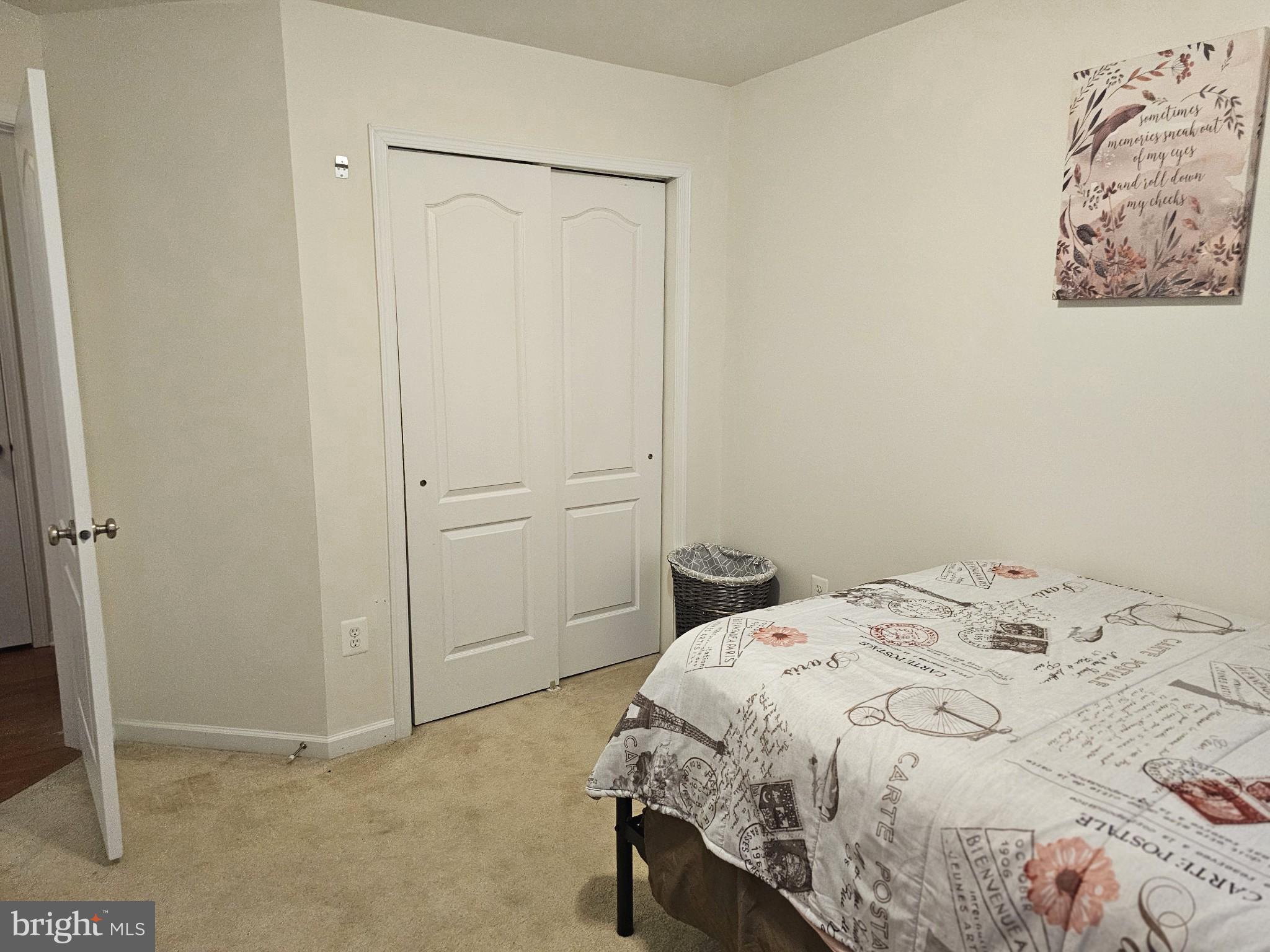 MARLBORO RIDGE - Residential