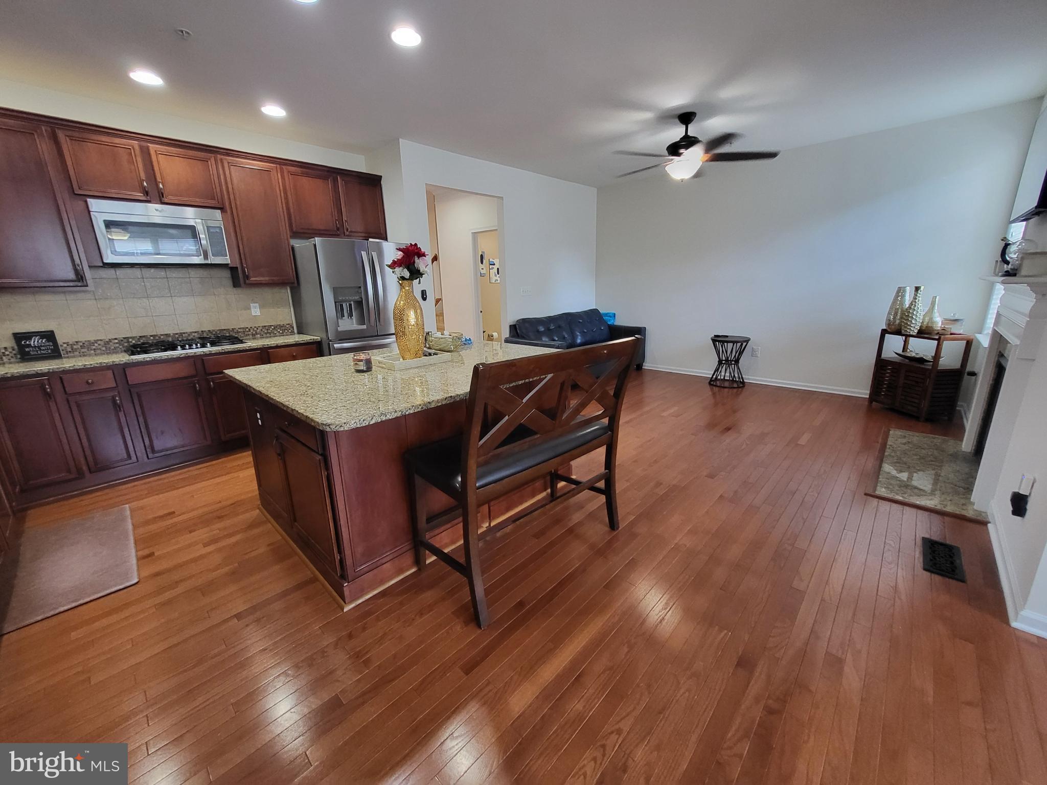 MARLBORO RIDGE - Residential