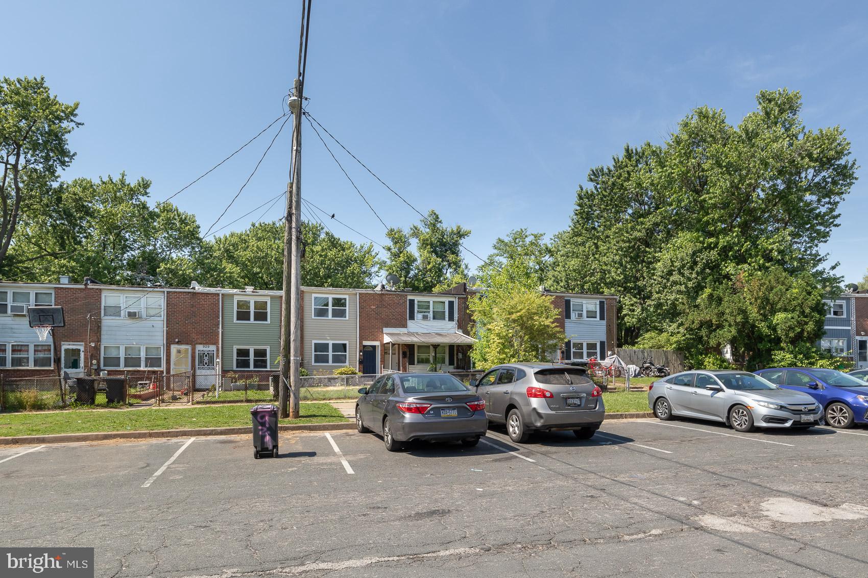 RIVERVIEW - Residential