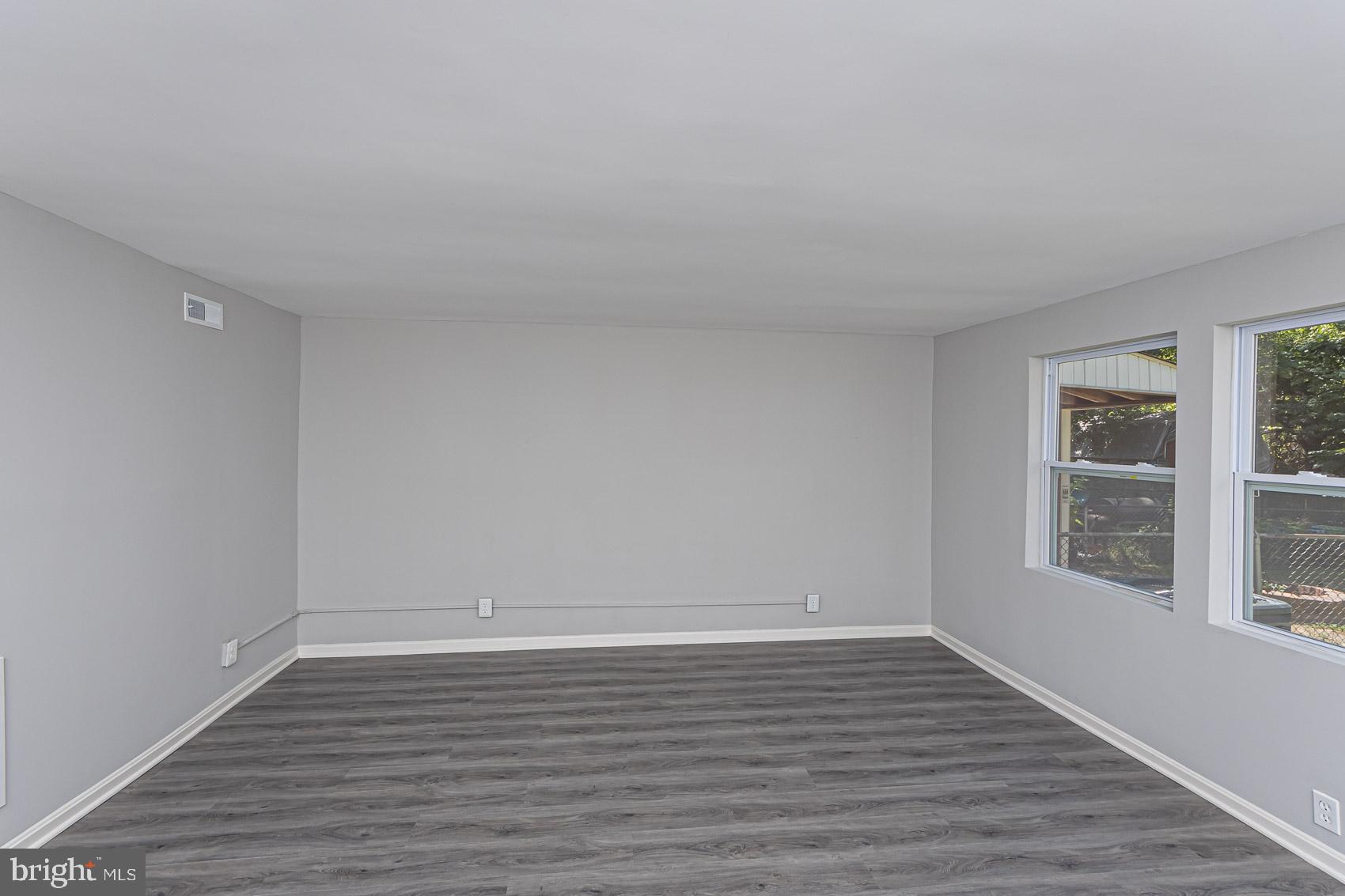 RIVERVIEW - Residential