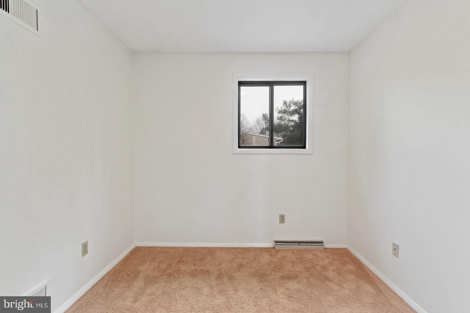 PENN OAKS NORTH - Residential