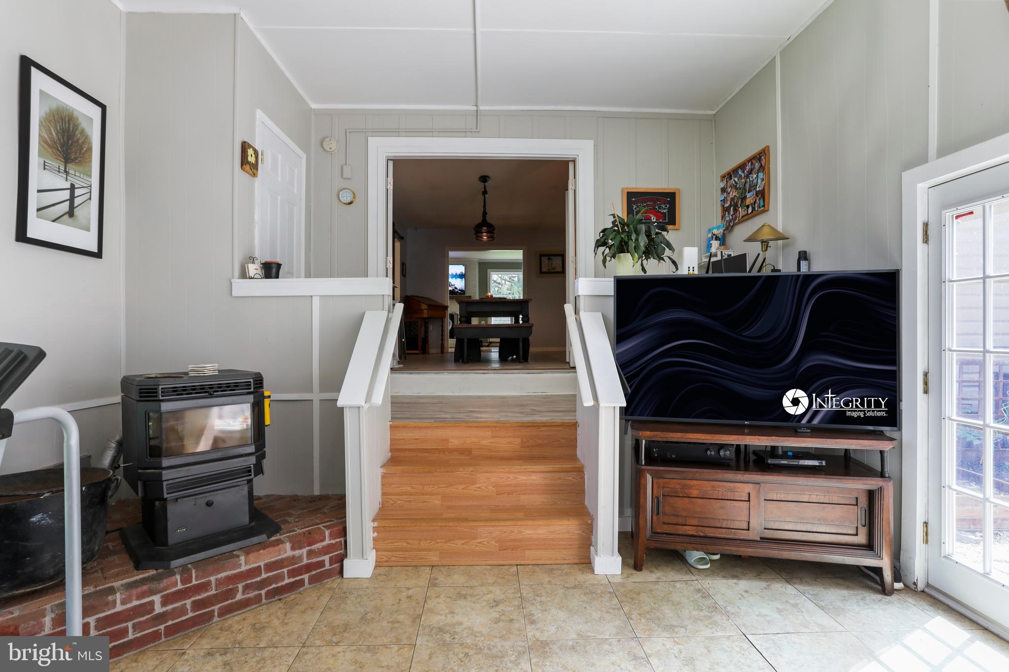 KEYES FERRY ACRES - Residential