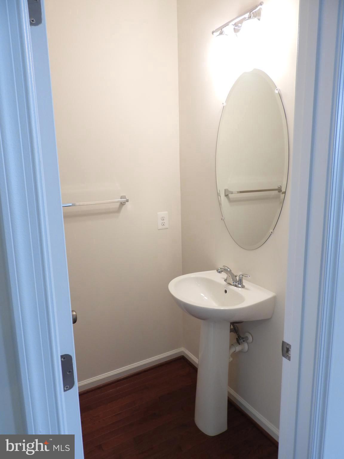 EASTVIEW AT STONE RIDGE - Residential Lease