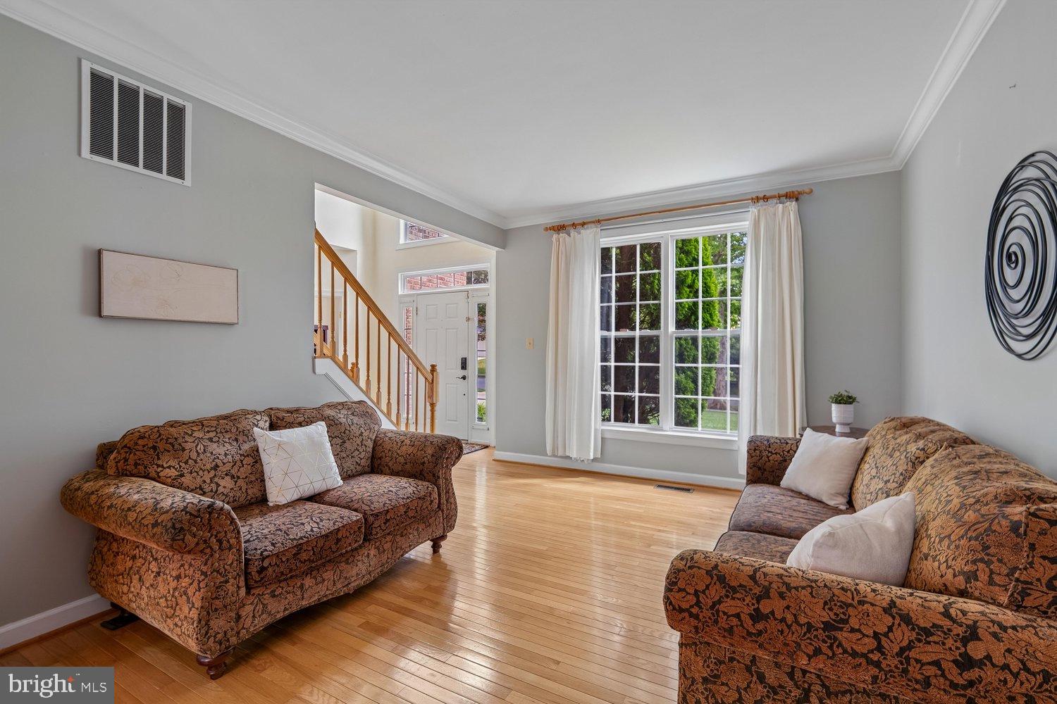 RIVER HILL - Residential