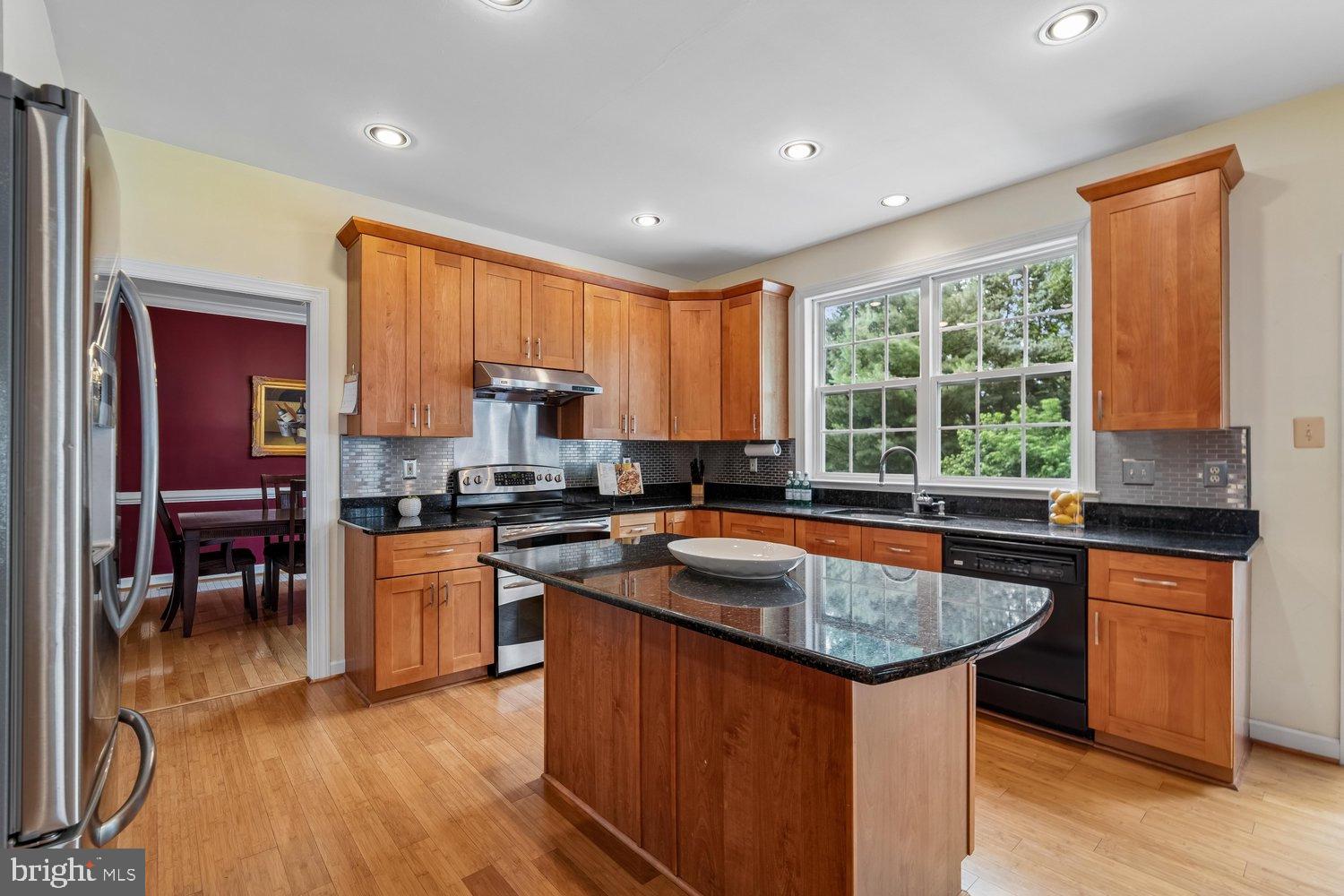 RIVER HILL - Residential