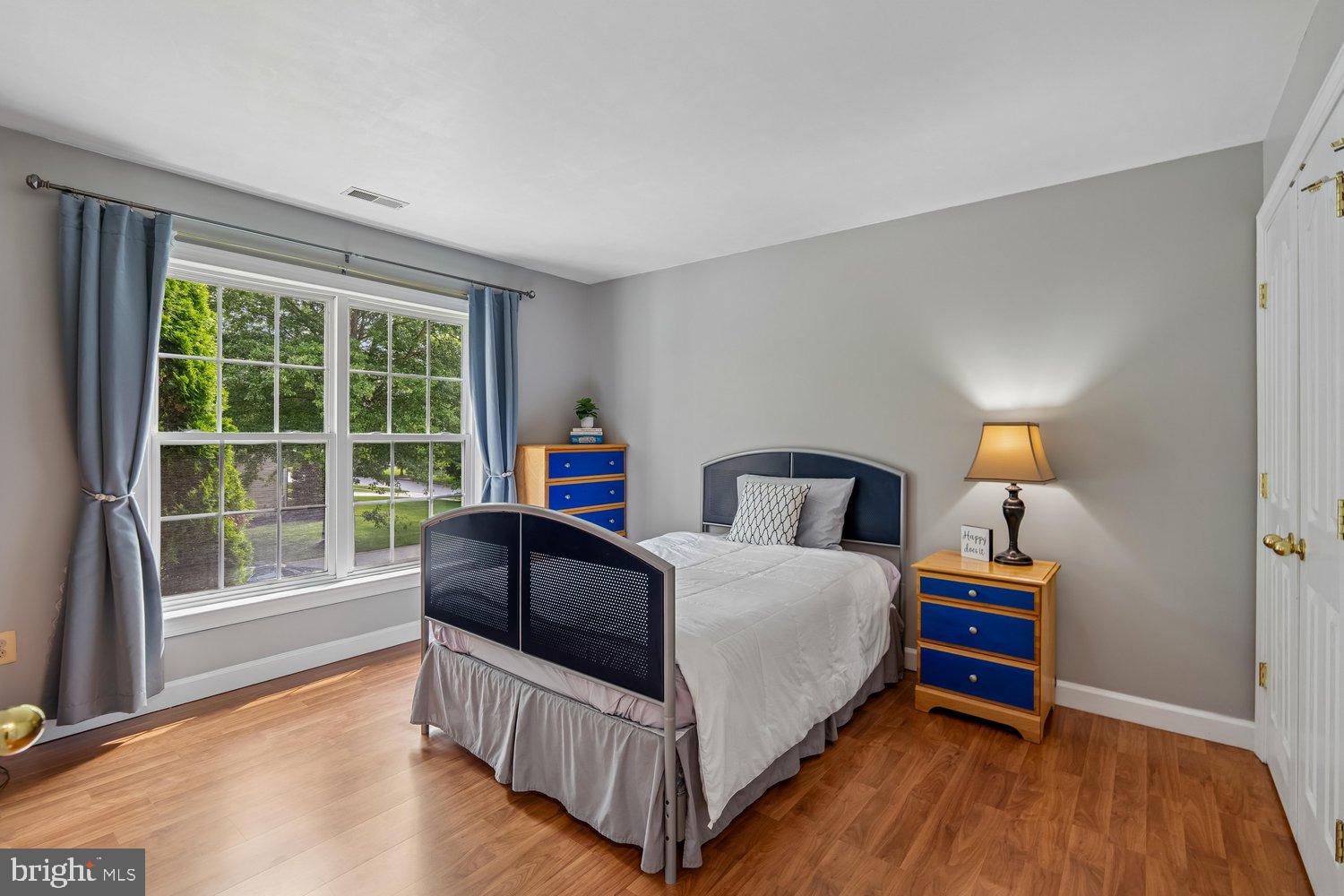 RIVER HILL - Residential