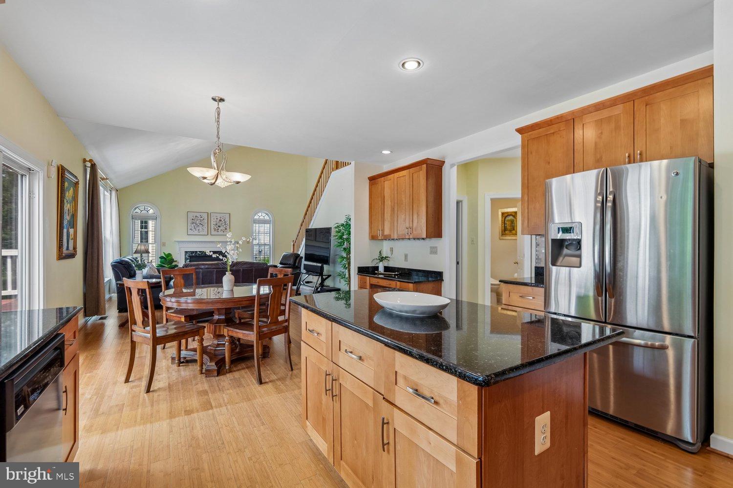 RIVER HILL - Residential