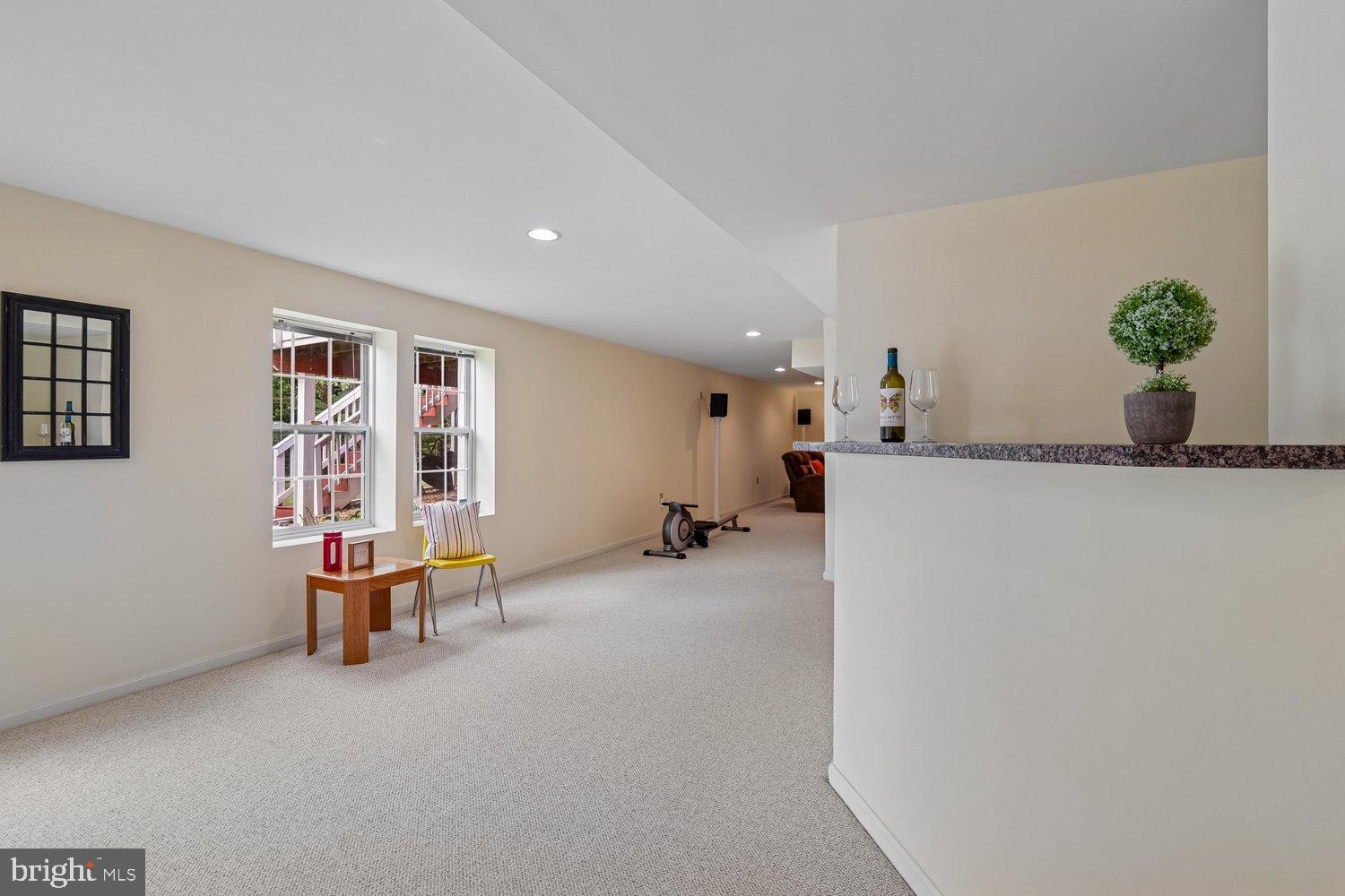 RIVER HILL - Residential