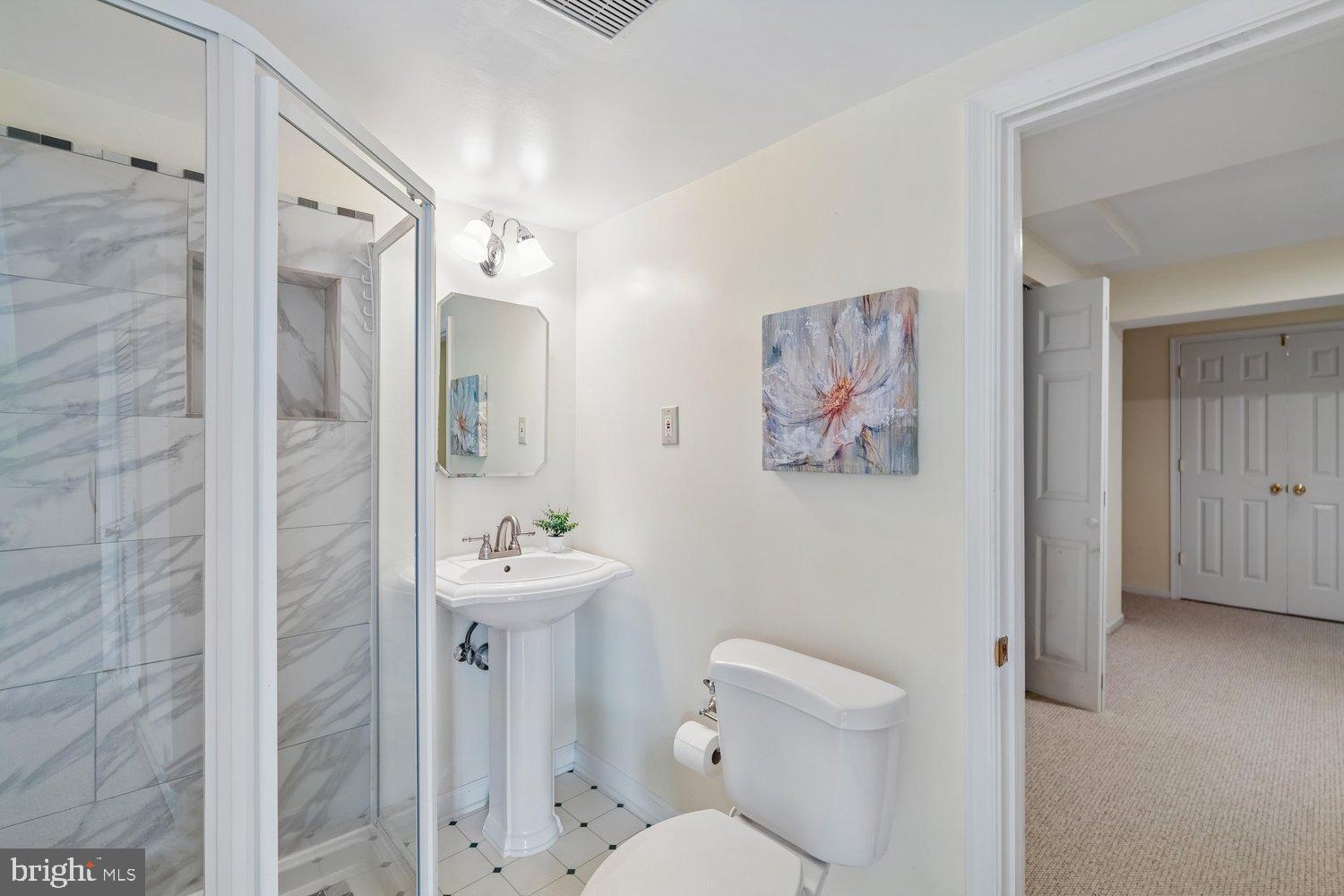 RIVER HILL - Residential