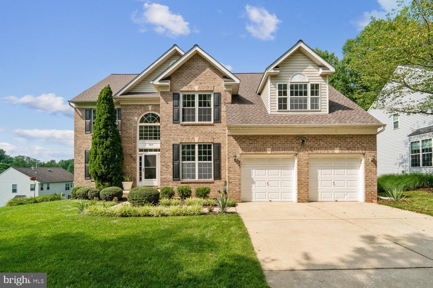 RIVER HILL - Residential