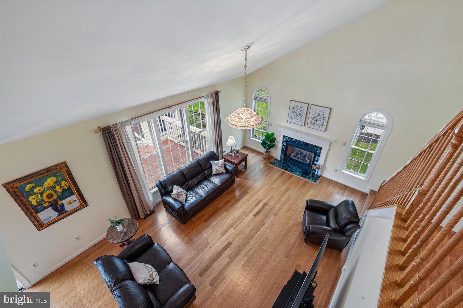 RIVER HILL - Residential