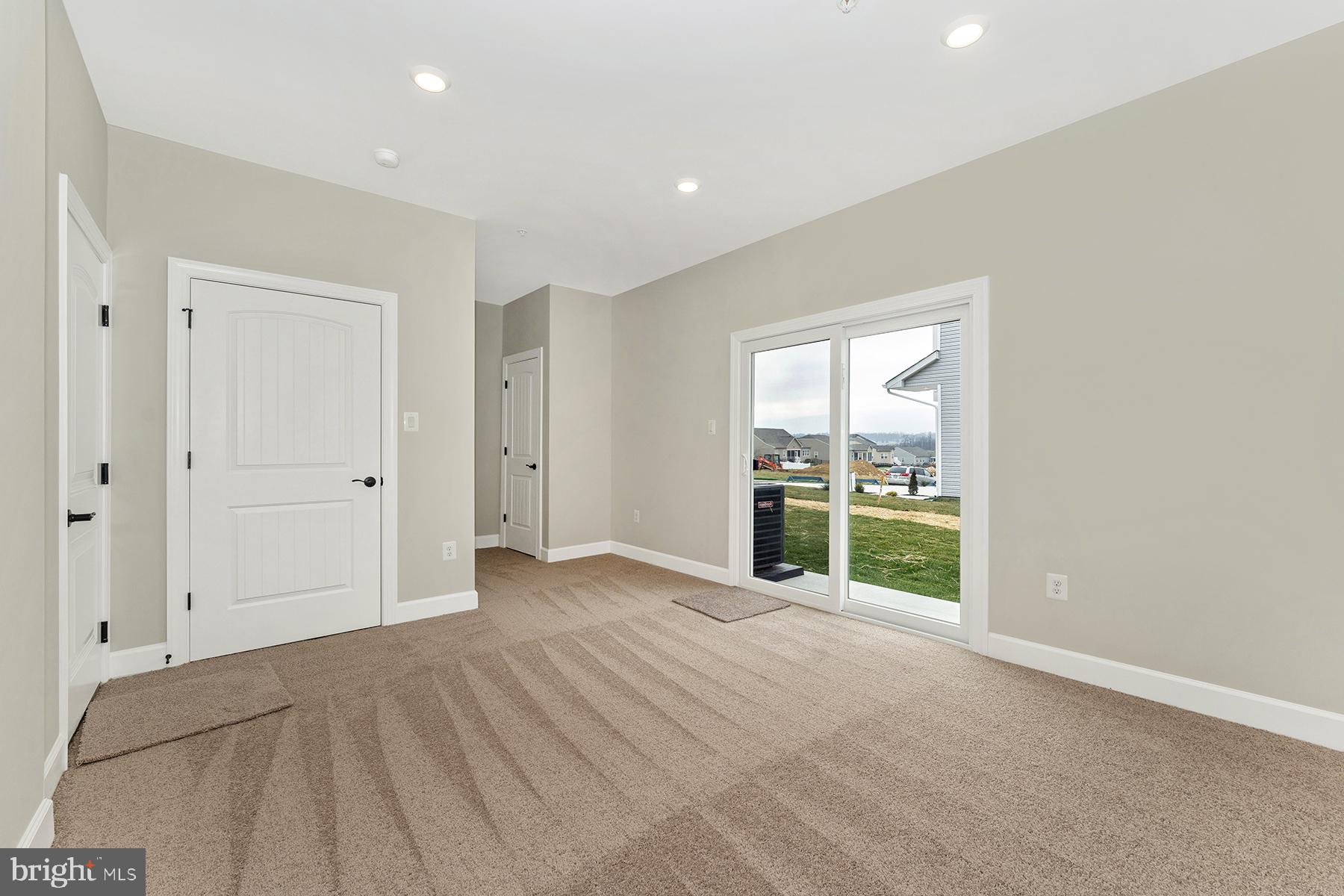 BRIMINGTON FARM - Residential