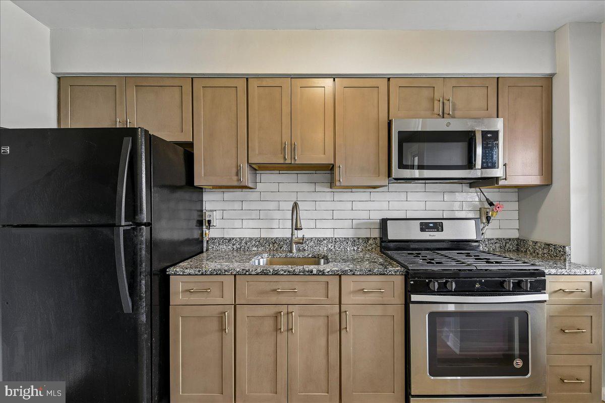EASTWOOD - Residential
