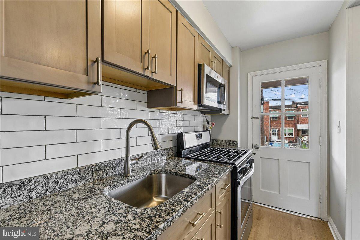 EASTWOOD - Residential