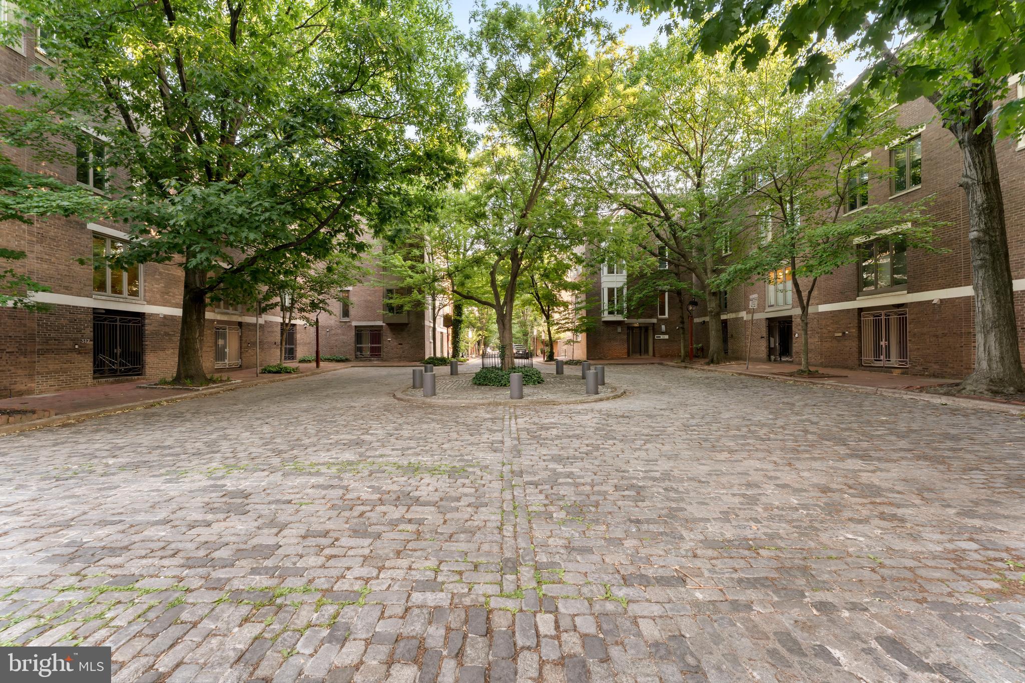 SOCIETY HILL - Residential