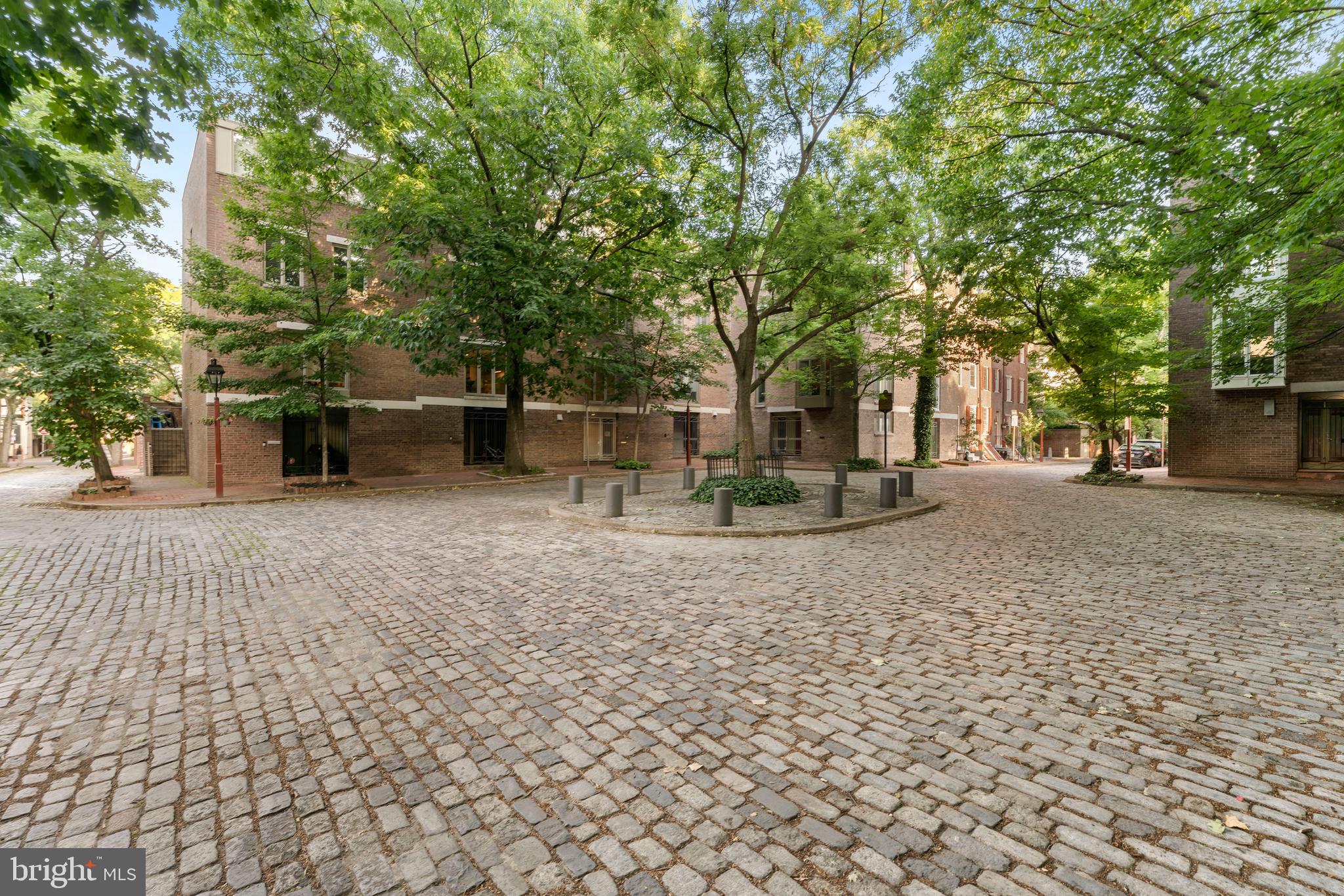 SOCIETY HILL - Residential