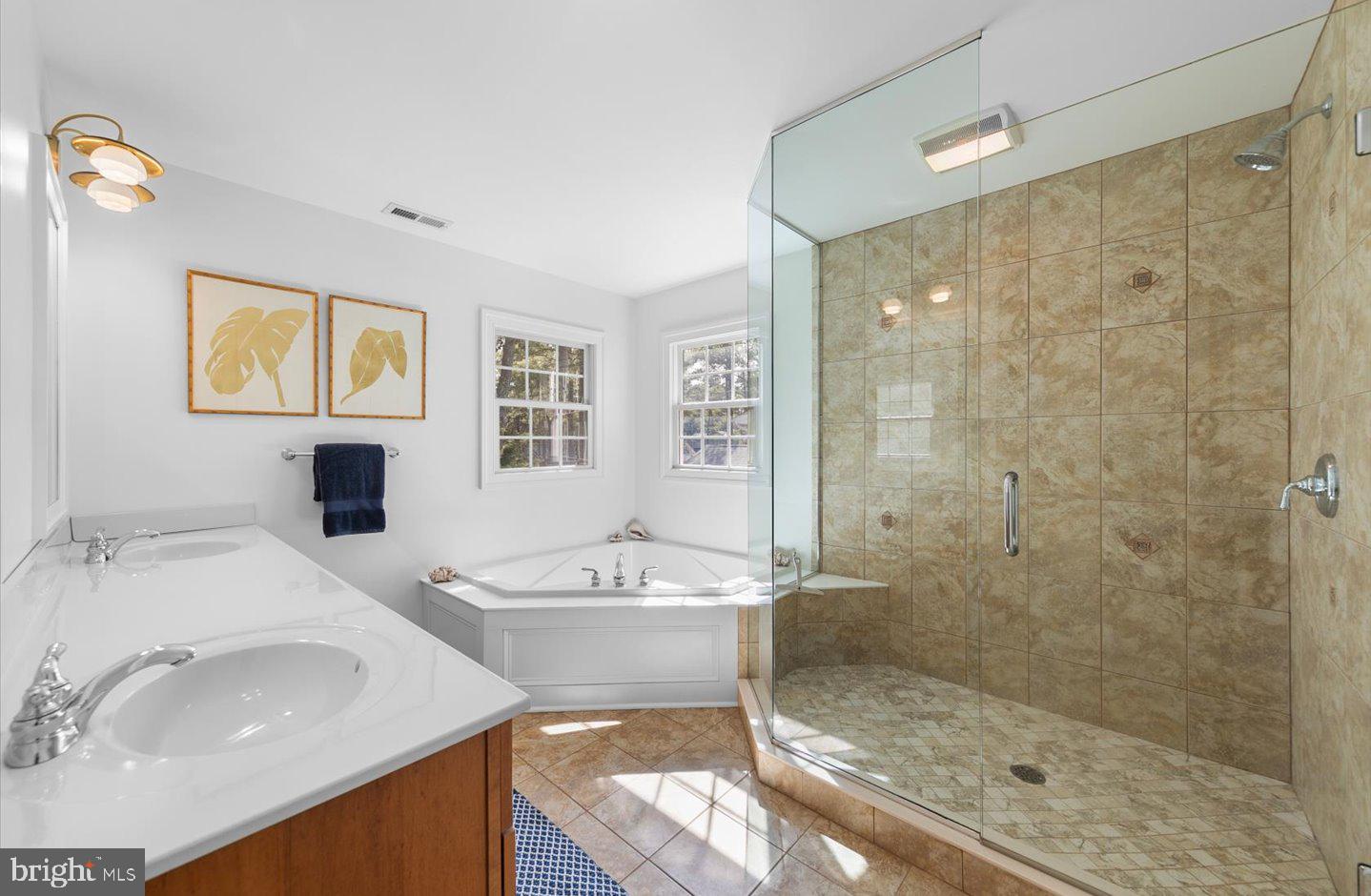 NORTH SHORES - Residential