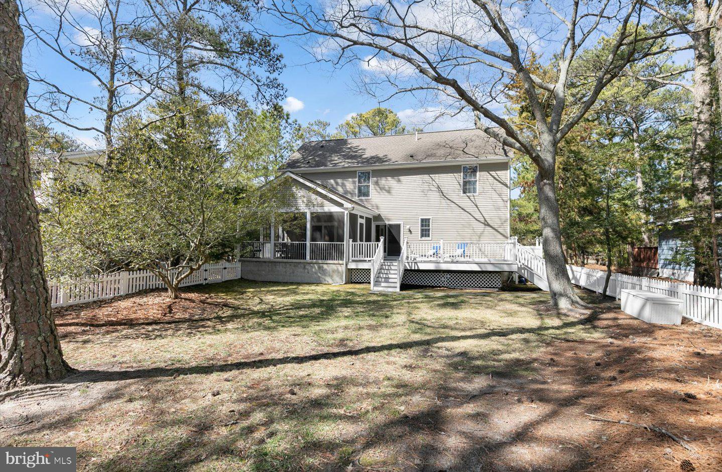 NORTH SHORES - Residential