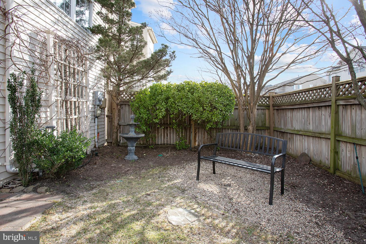 AMBERLEIGH - Residential Lease