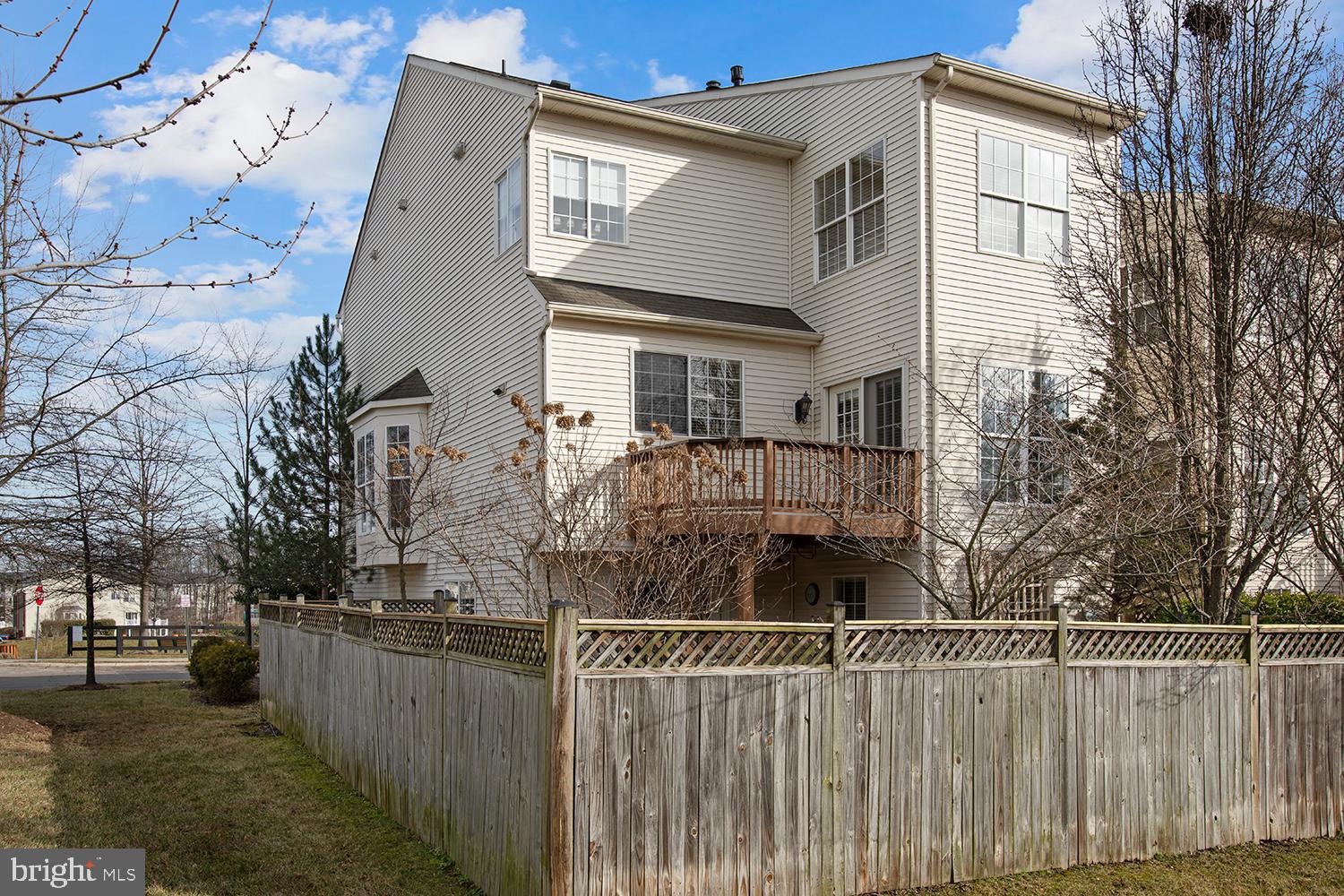AMBERLEIGH - Residential Lease