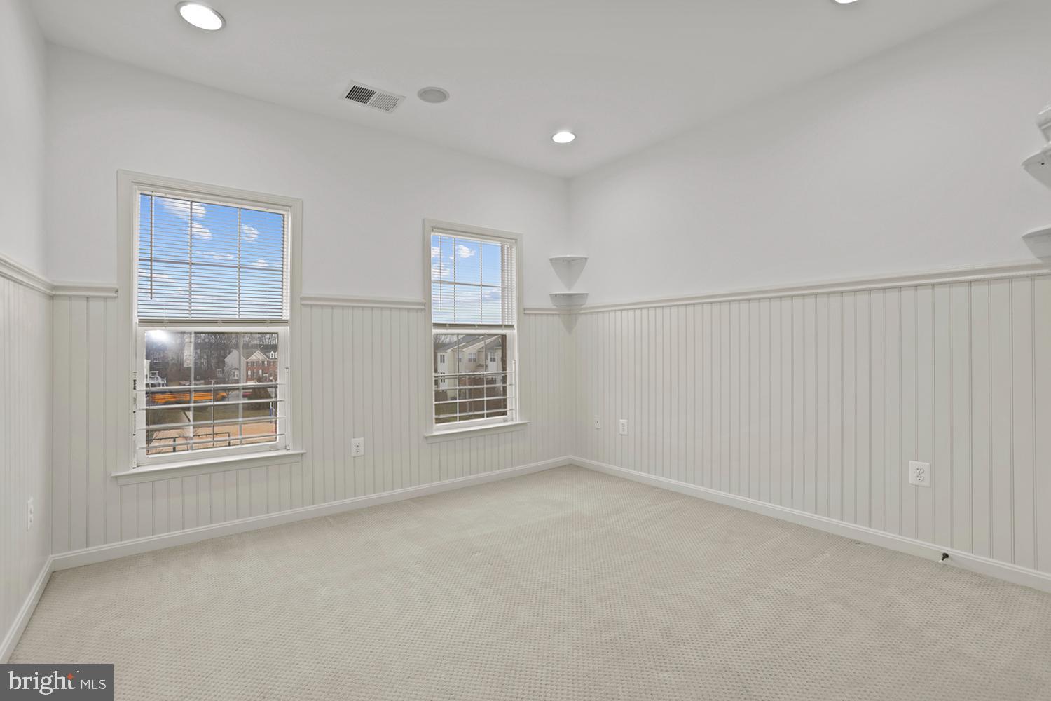 AMBERLEIGH - Residential Lease