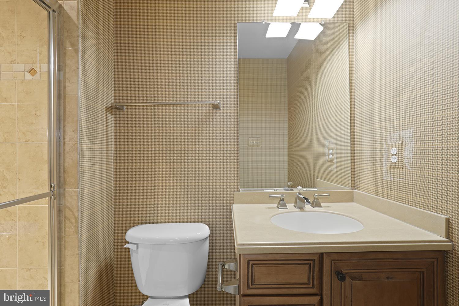 AMBERLEIGH - Residential Lease