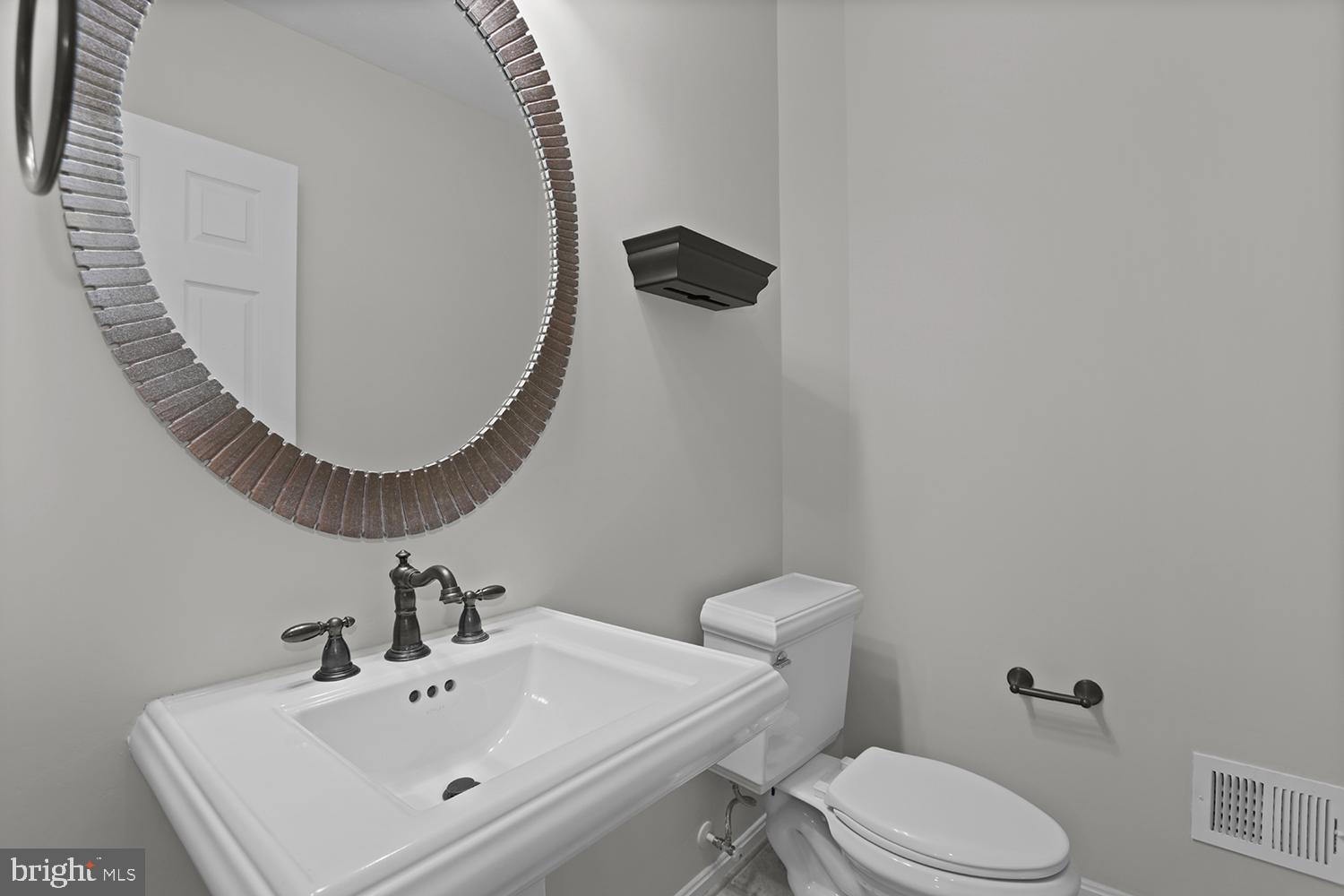 AMBERLEIGH - Residential Lease