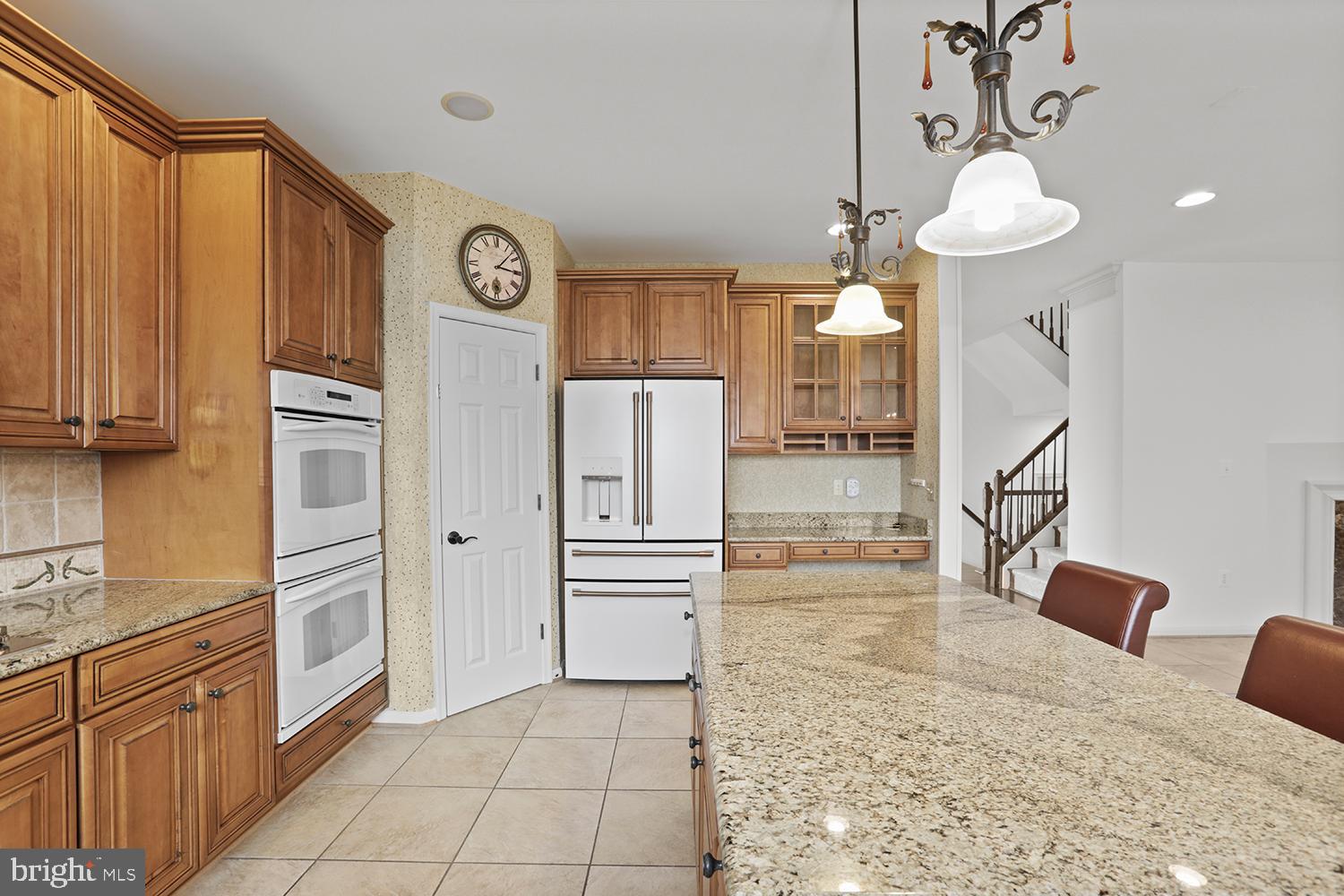 AMBERLEIGH - Residential Lease