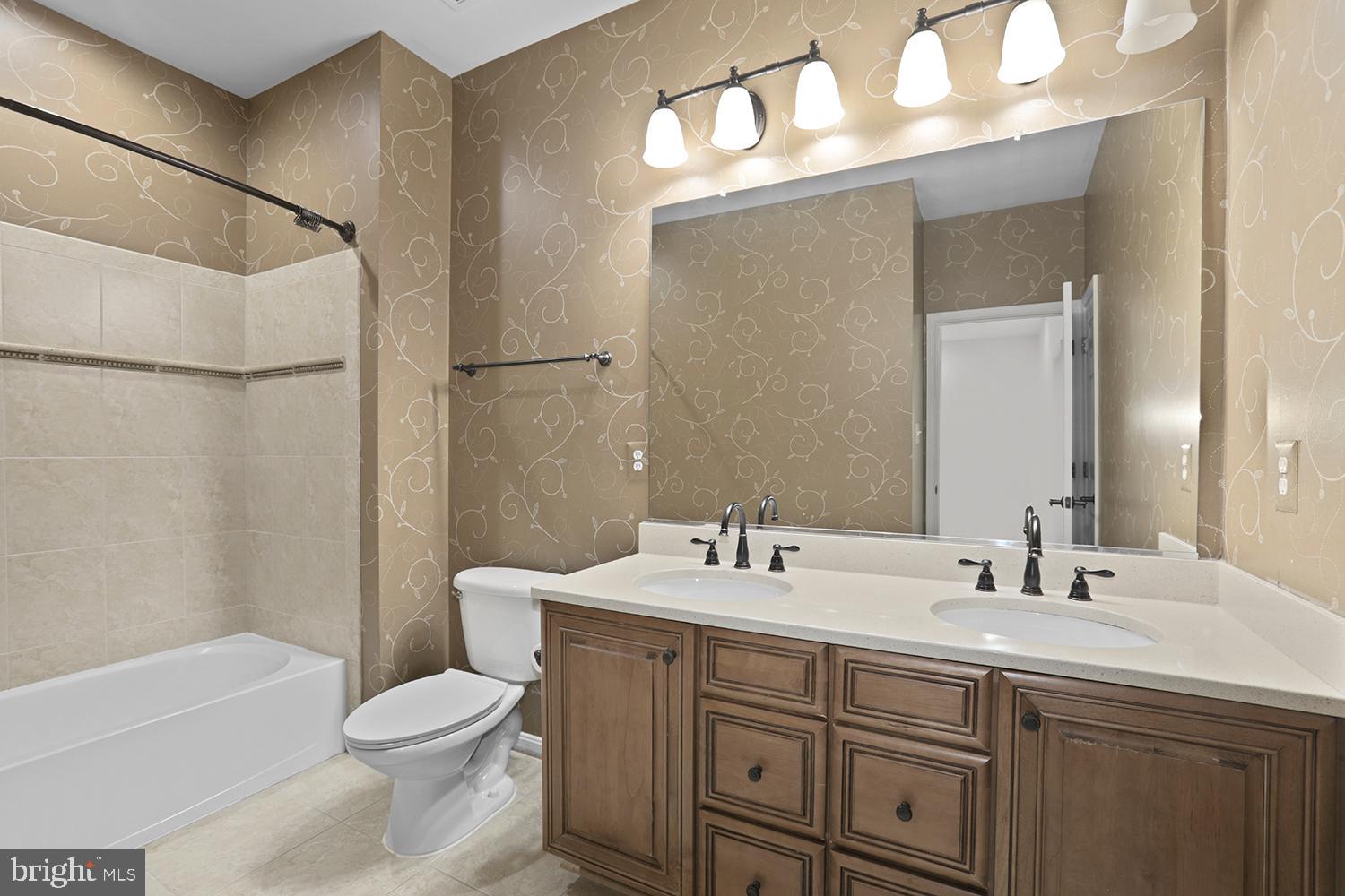 AMBERLEIGH - Residential Lease