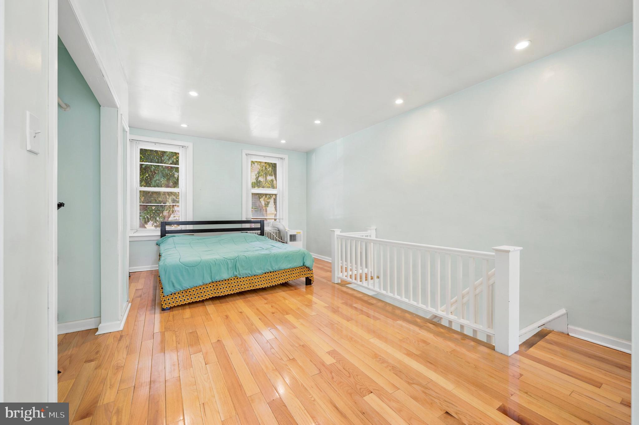 OLNEY - Residential