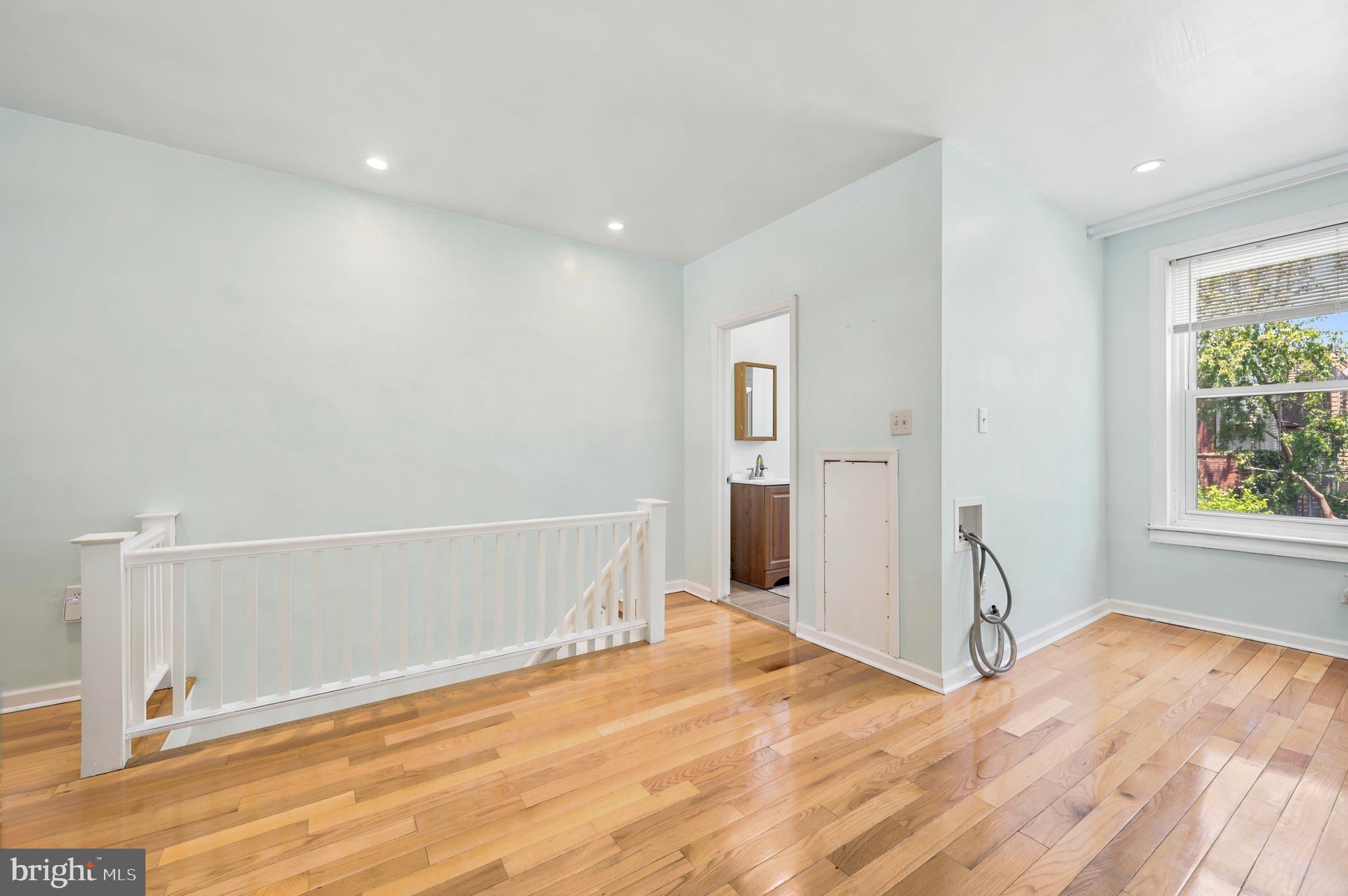 OLNEY - Residential