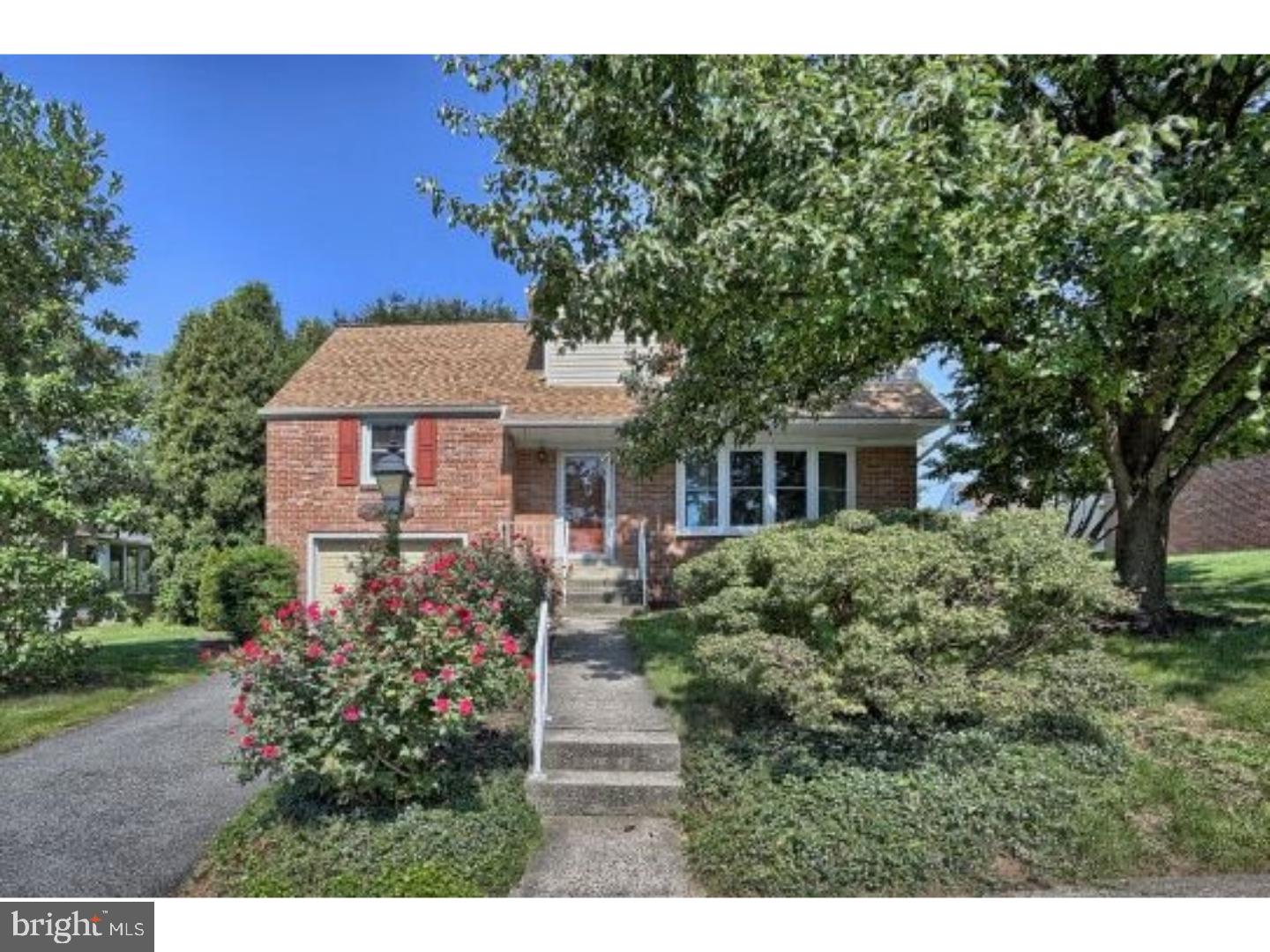 CRESTWOOD - Residential