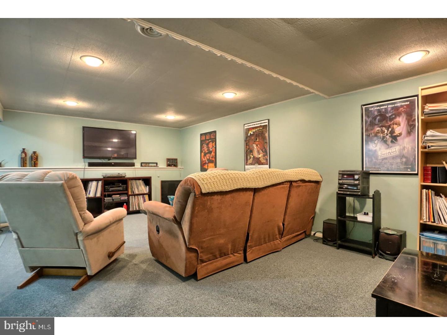 CRESTWOOD - Residential