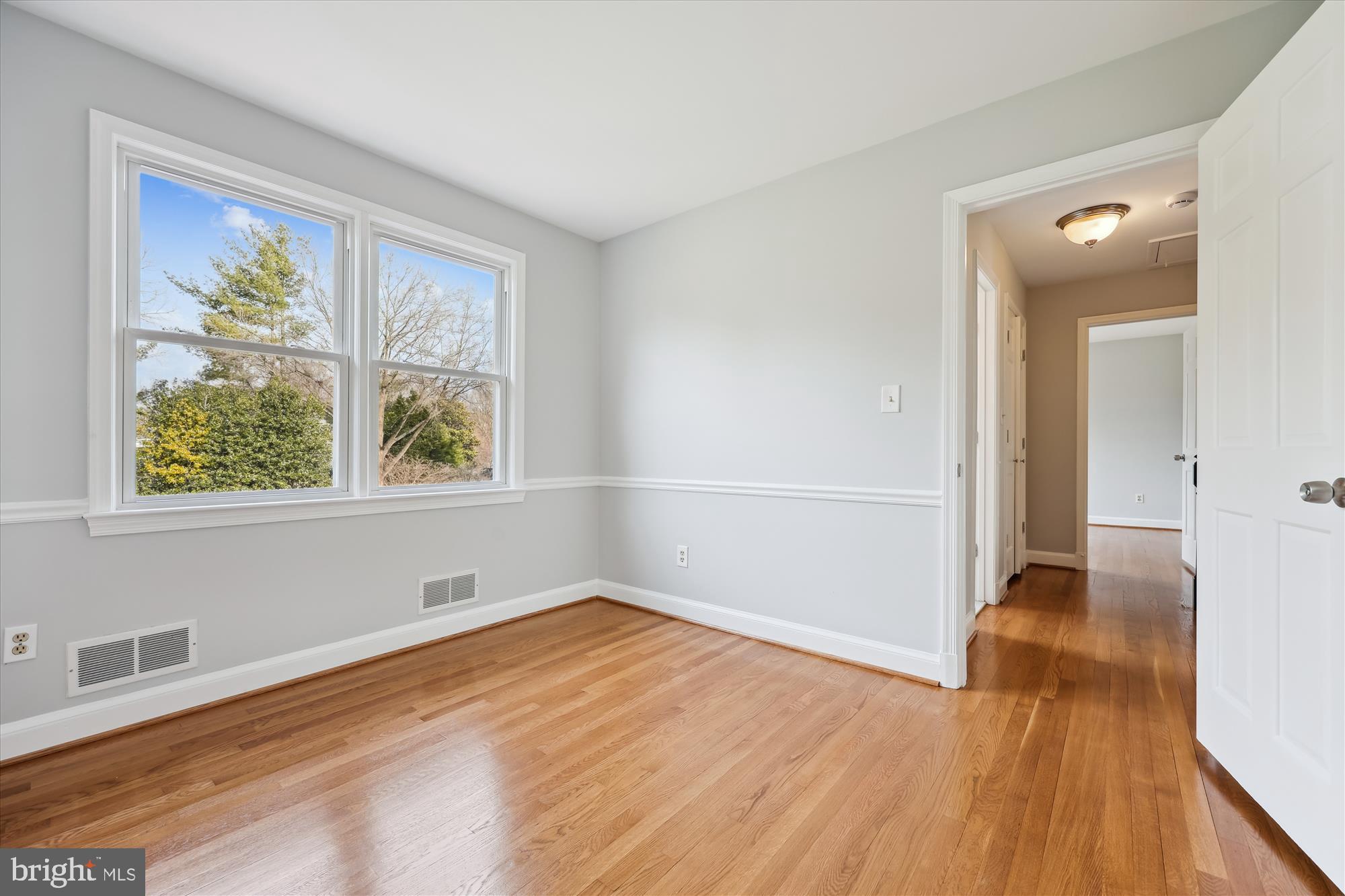 MCAULEY PARK - Residential