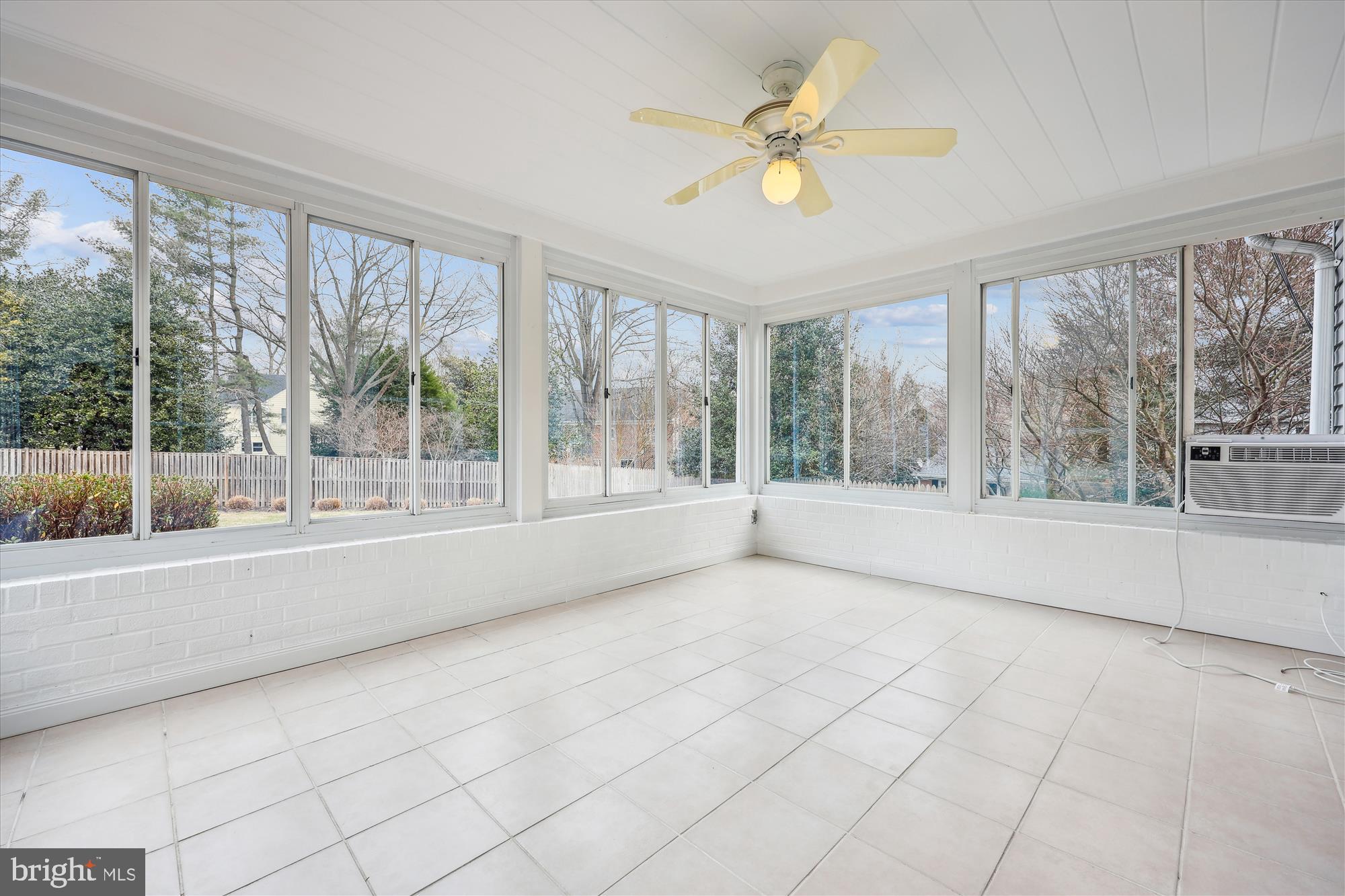 MCAULEY PARK - Residential