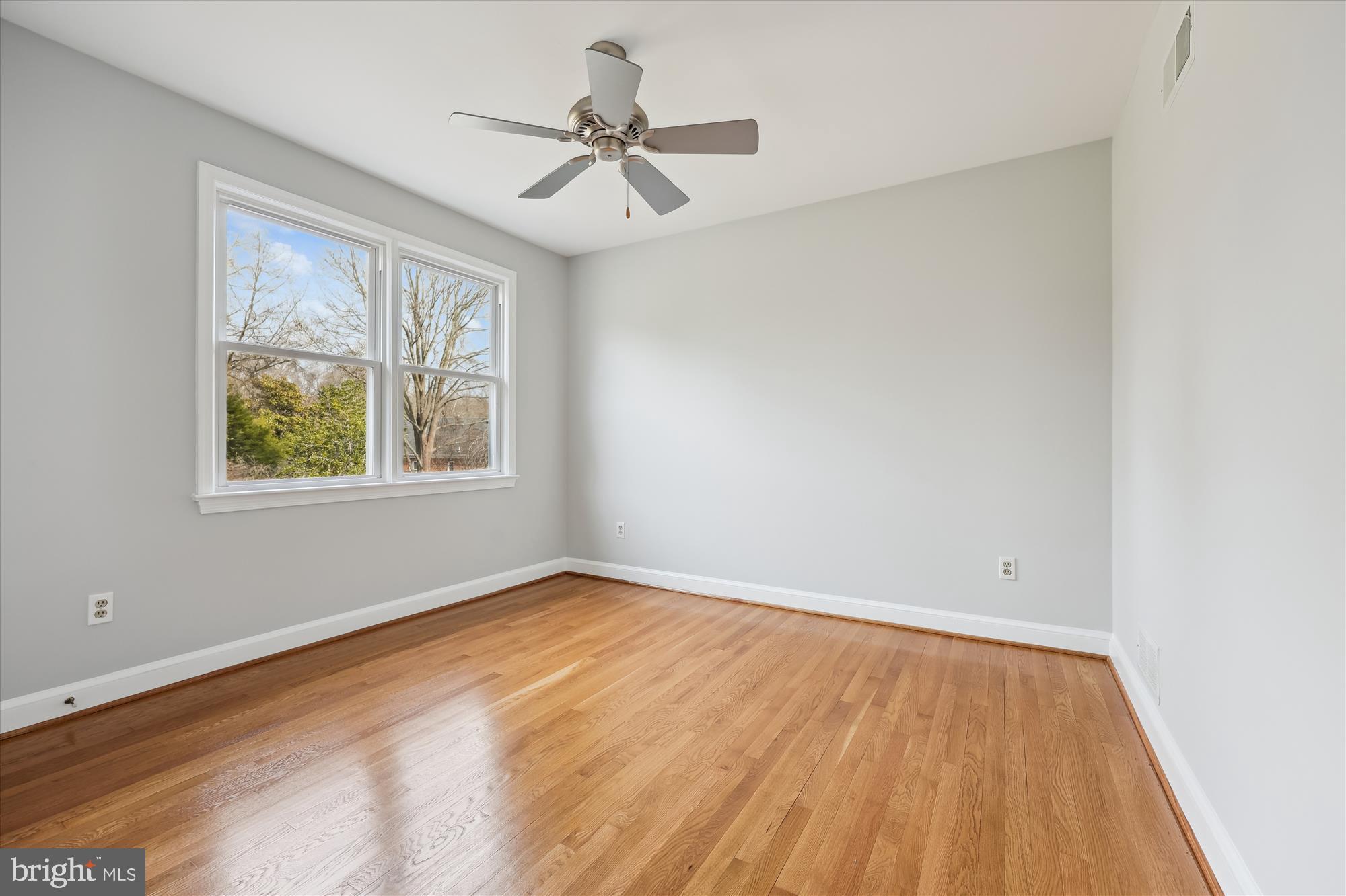 MCAULEY PARK - Residential