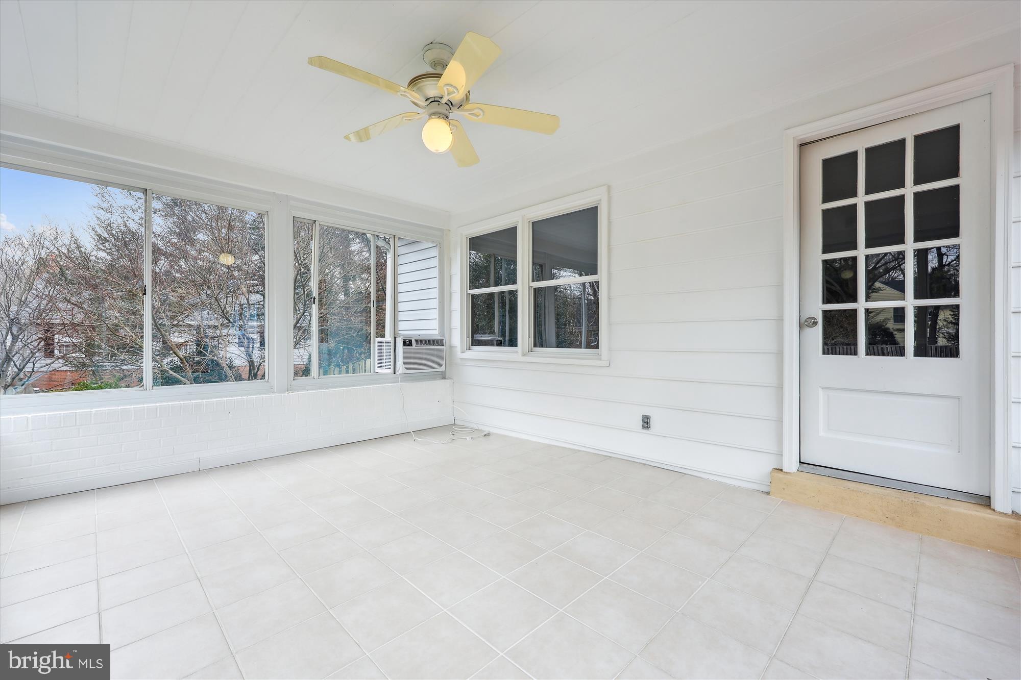 MCAULEY PARK - Residential