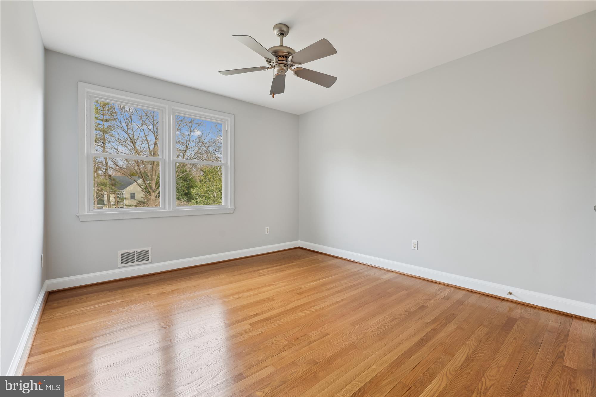 MCAULEY PARK - Residential