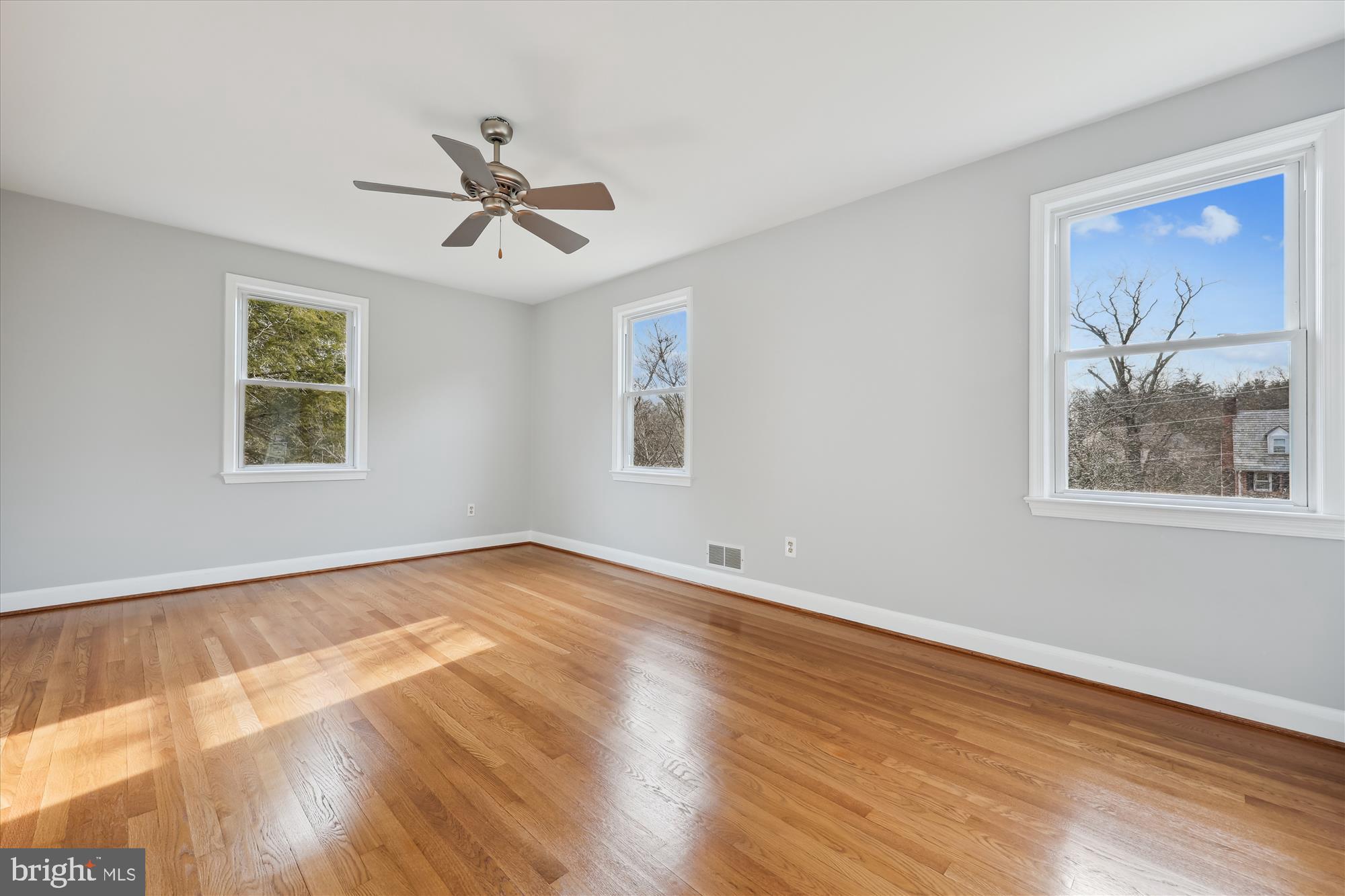 MCAULEY PARK - Residential