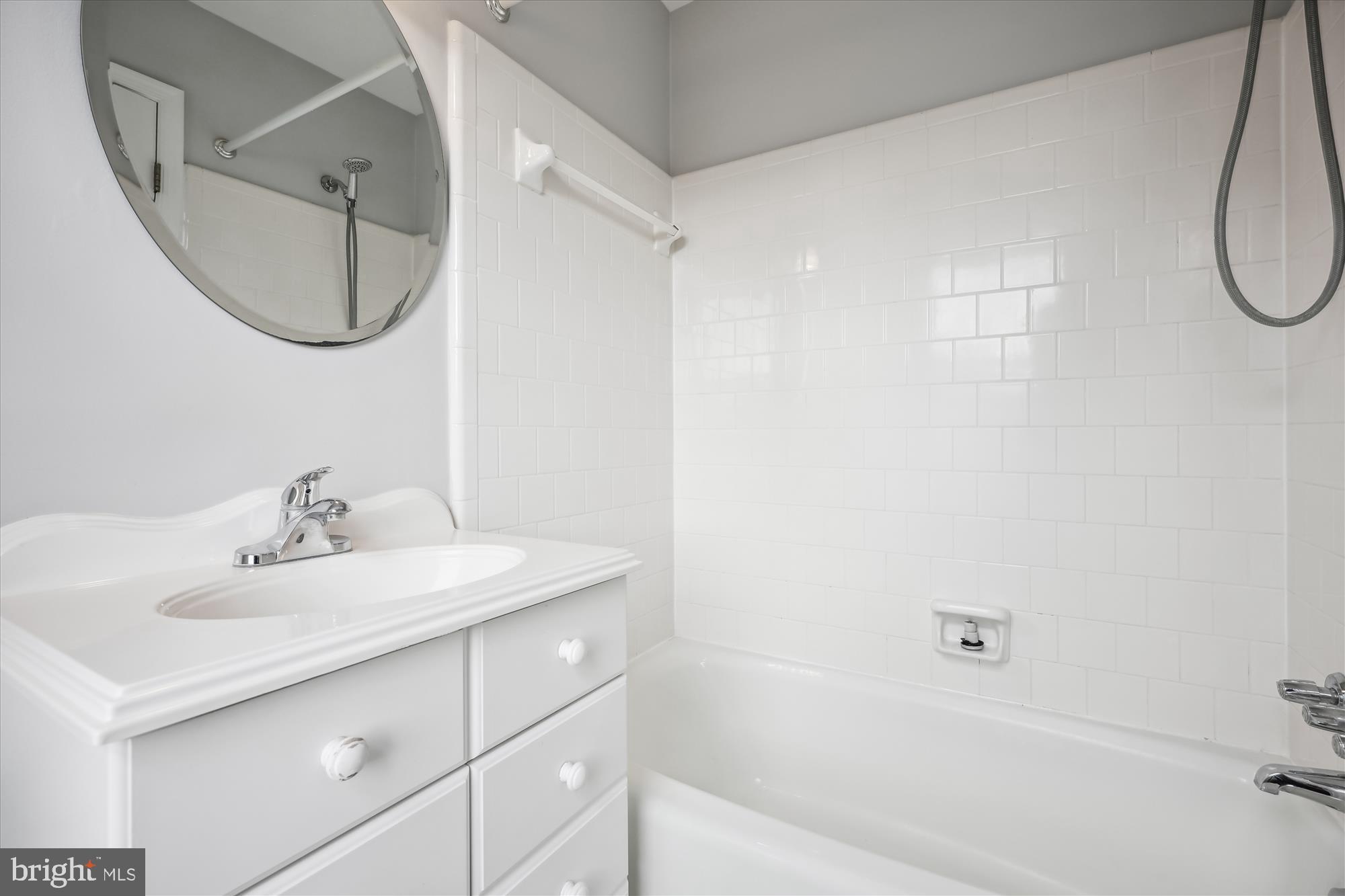 MCAULEY PARK - Residential
