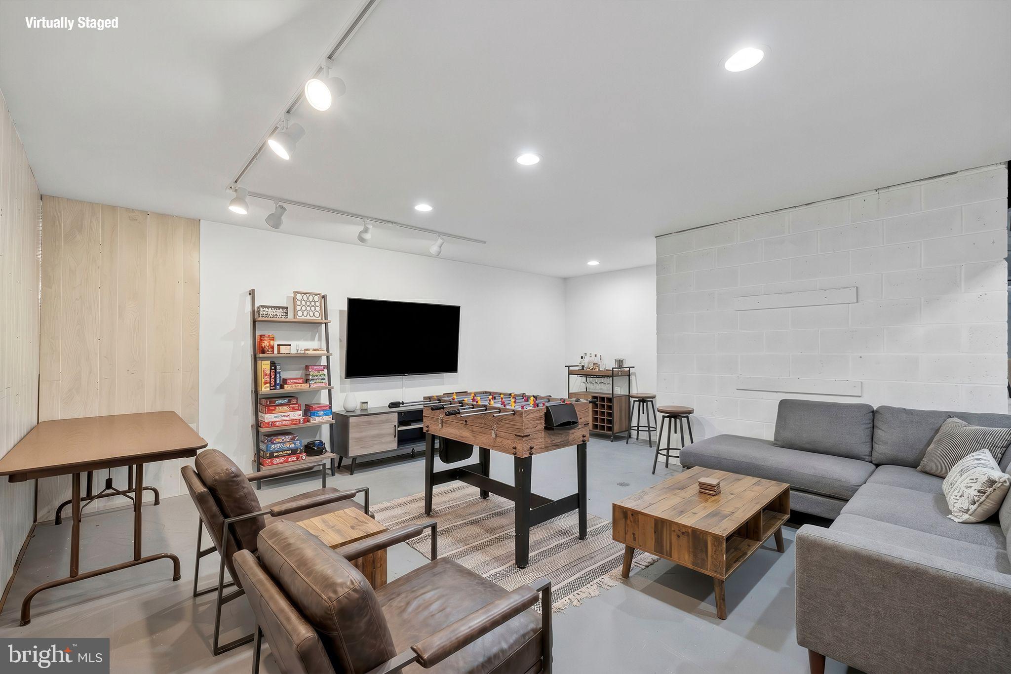 COOPER COMM/NORTH WALES - Residential