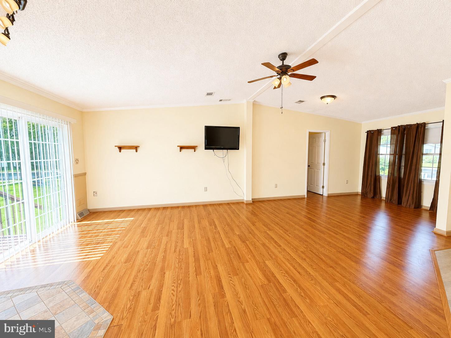 WALNUT GROVE MOBILE HOME PARK - Residential