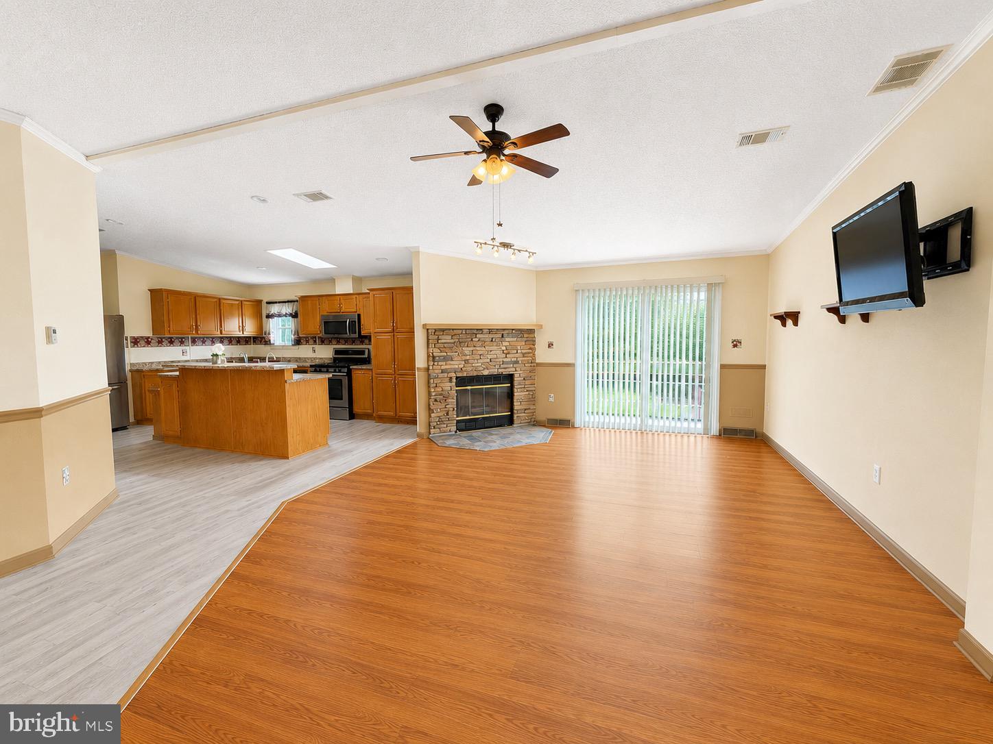 WALNUT GROVE MOBILE HOME PARK - Residential