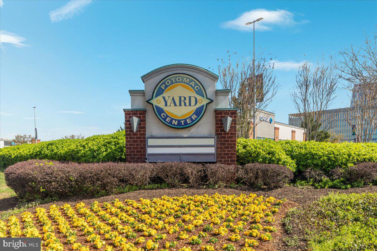FAIRLAND TOWNS - Residential