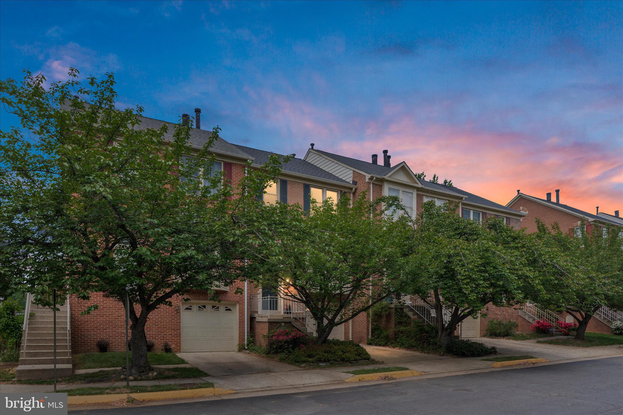 FAIRLAND TOWNS - Residential