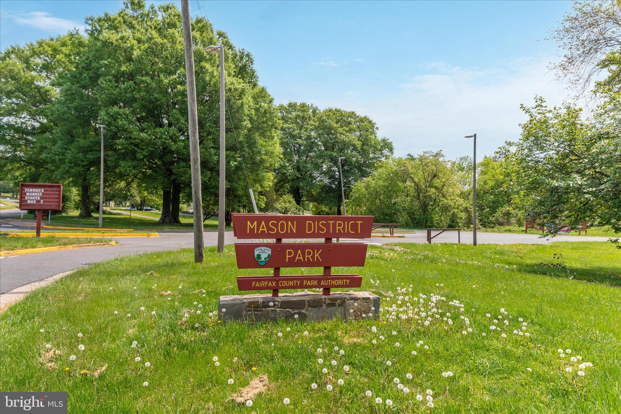 FAIRLAND TOWNS - Residential