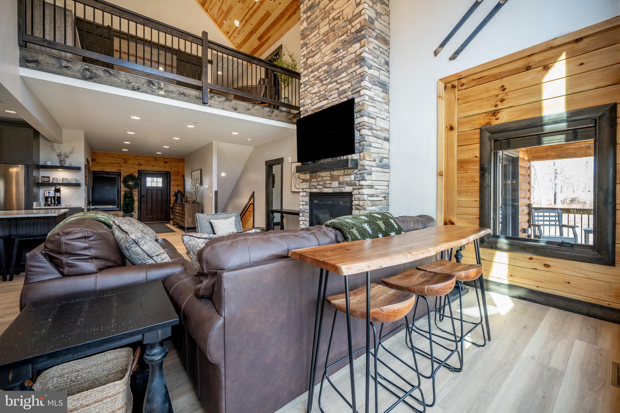 LODESTONE - Residential