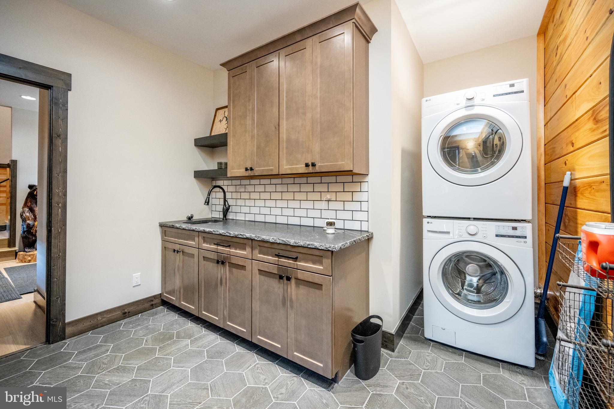 LODESTONE - Residential