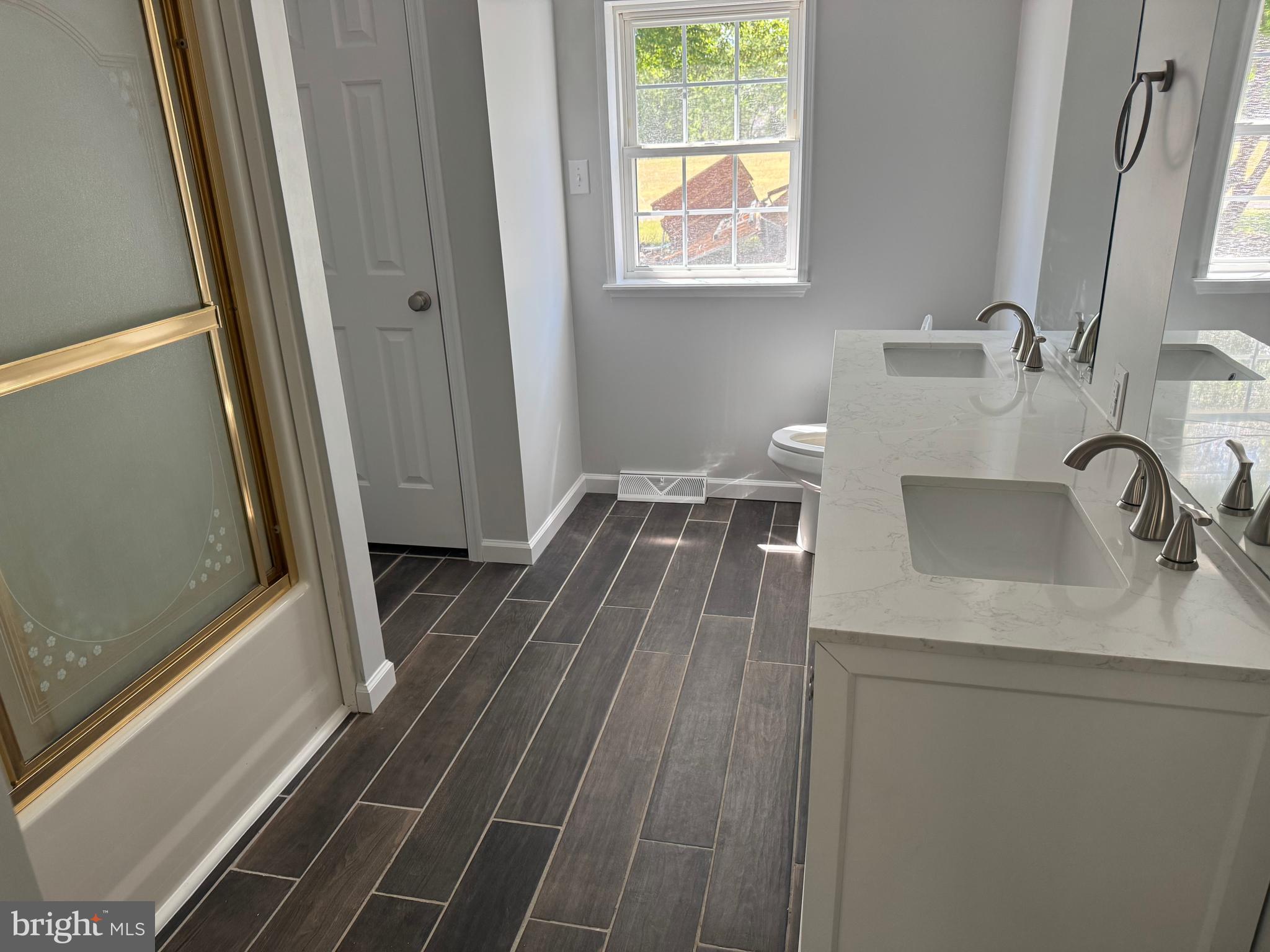 RIVER BEND - Residential